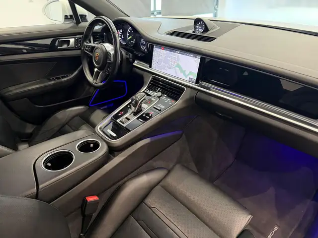 Porsche Panamera 2.9 4 E-Hybrid**BOSE**PANO**SOFT-CLOSE**SHZ**LH** Ansicht 37