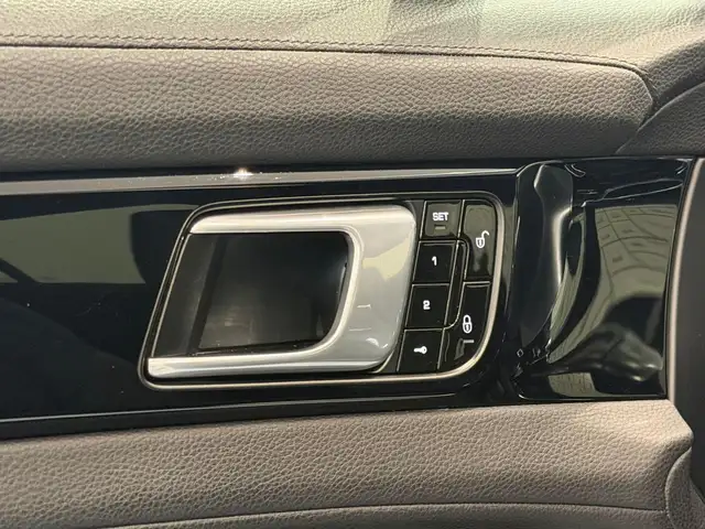 Porsche Panamera 2.9 4 E-Hybrid**BOSE**PANO**SOFT-CLOSE**SHZ**LH** Ansicht 13