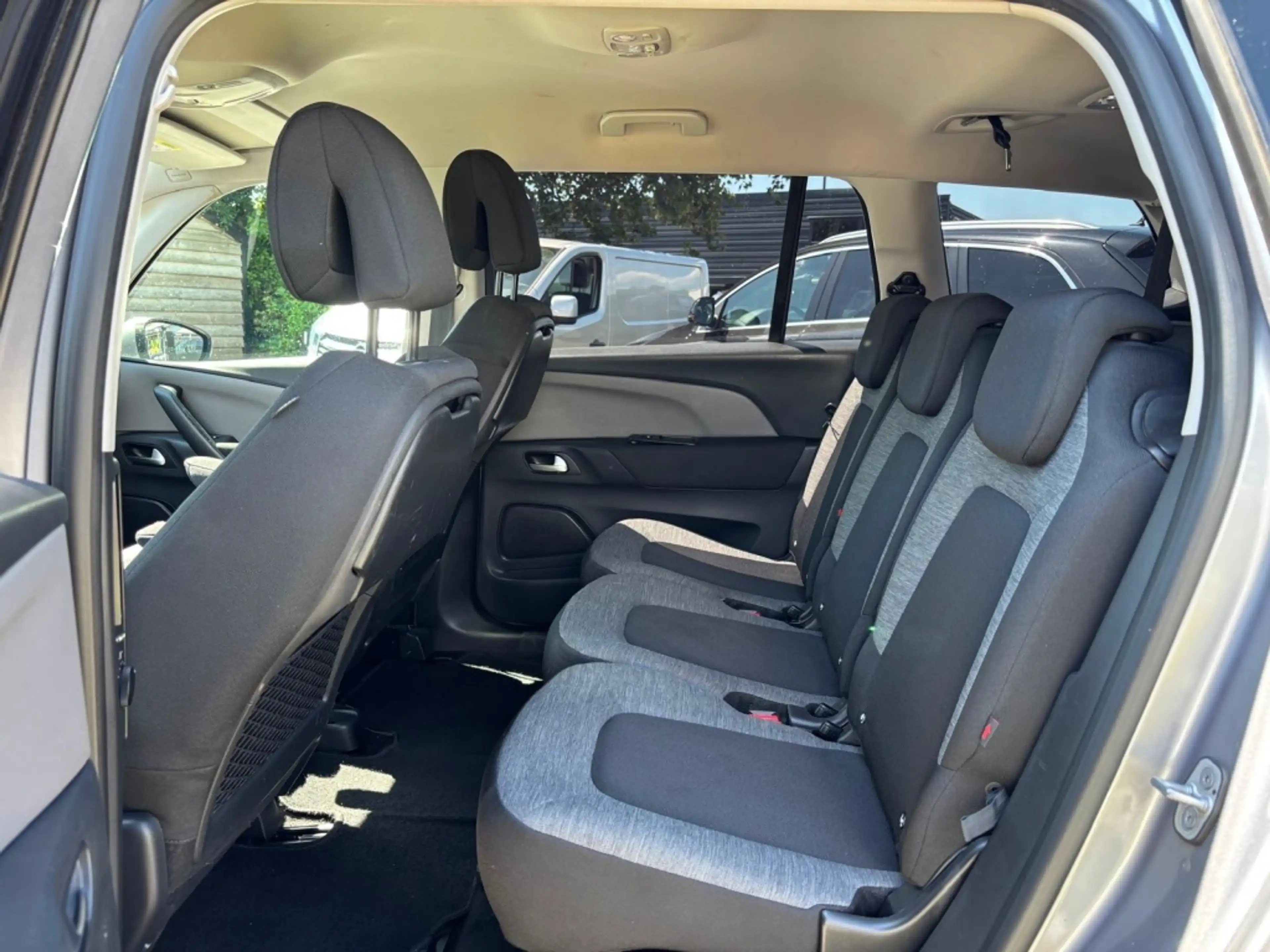 Citroen Grand C4 Picasso 1.2 Benzine 7-Persoons 2016 Trekhaak Nieuwe Distri — photo 16