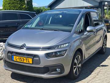 1.2 Benzine 7-Persoons 2016 Trekhaak Nieuwe Distri