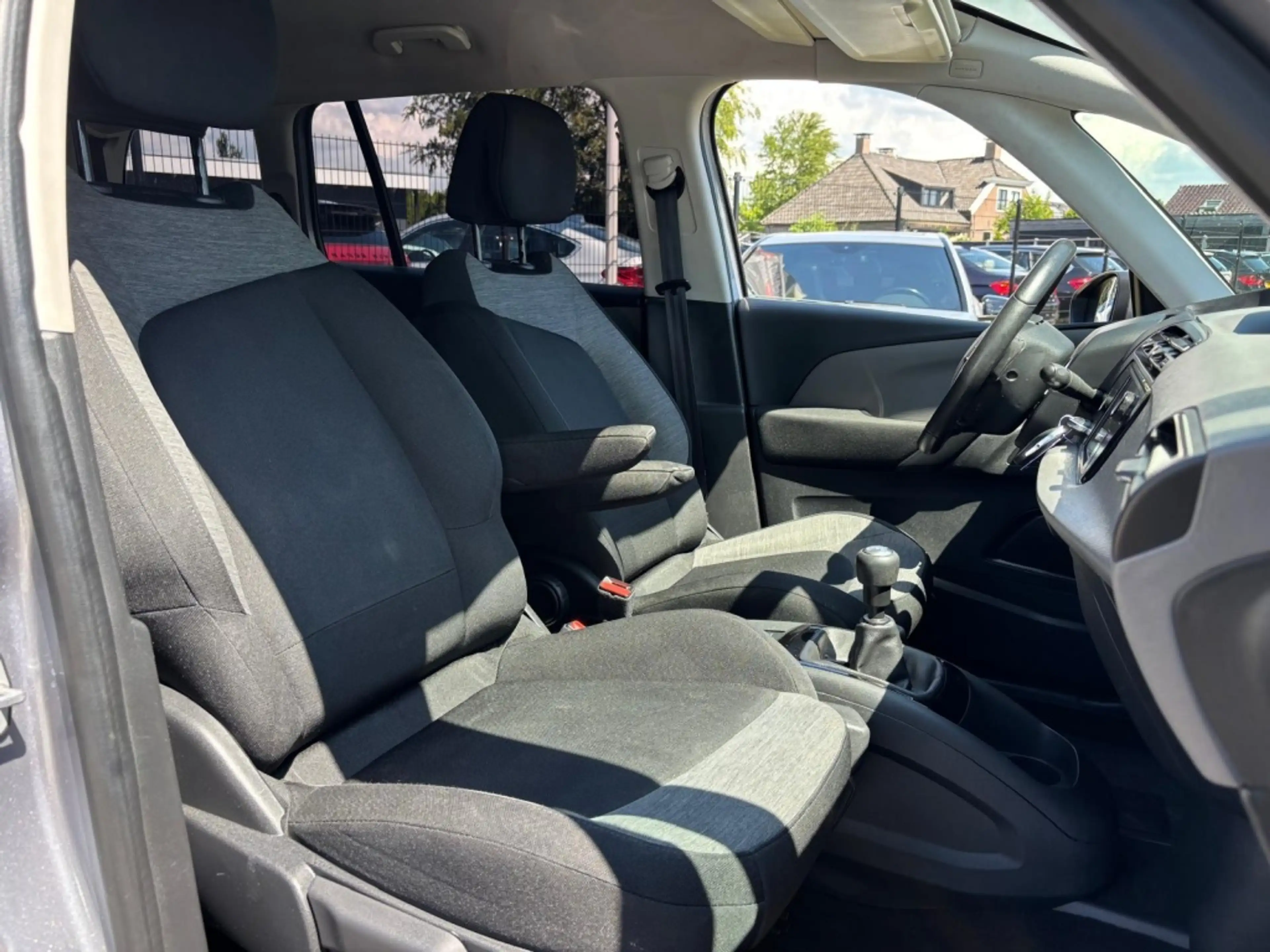 Citroen Grand C4 Picasso 1.2 Benzine 7-Persoons 2016 Trekhaak Nieuwe Distri — photo 10