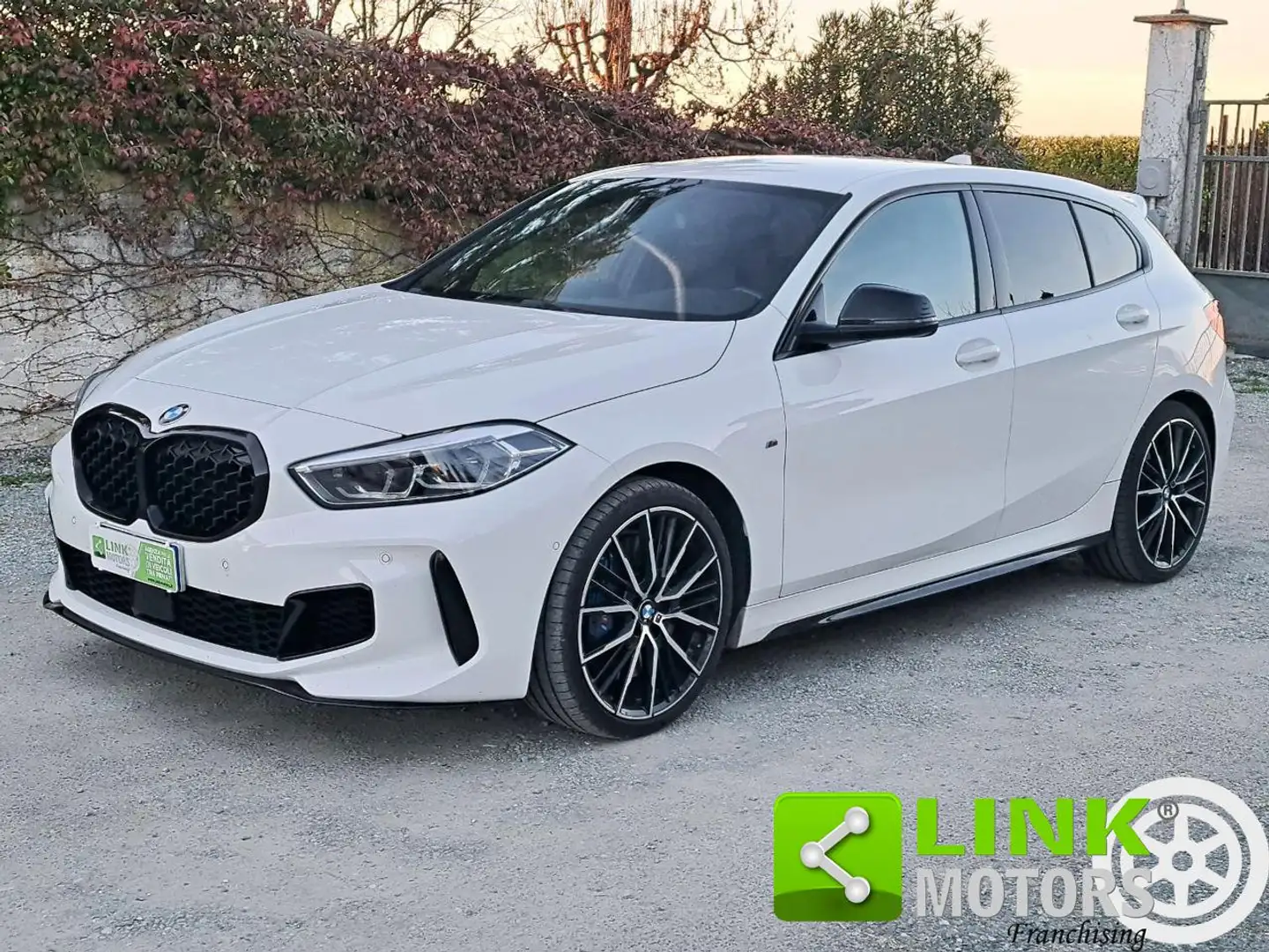 BMW 135 i xDrive Blanc - 1