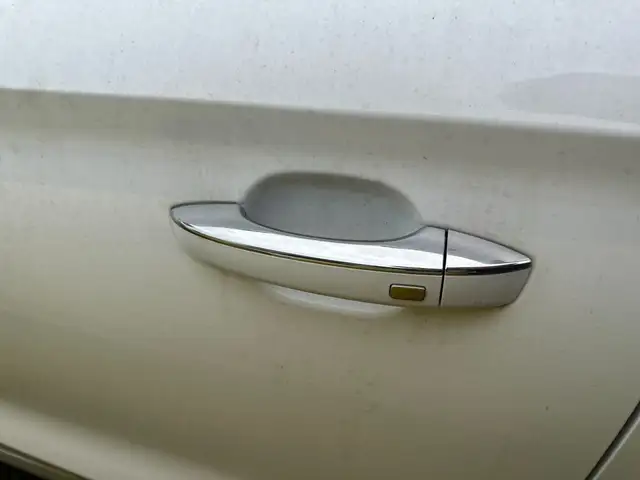 MG ZS view 8