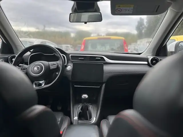 MG ZS view 21