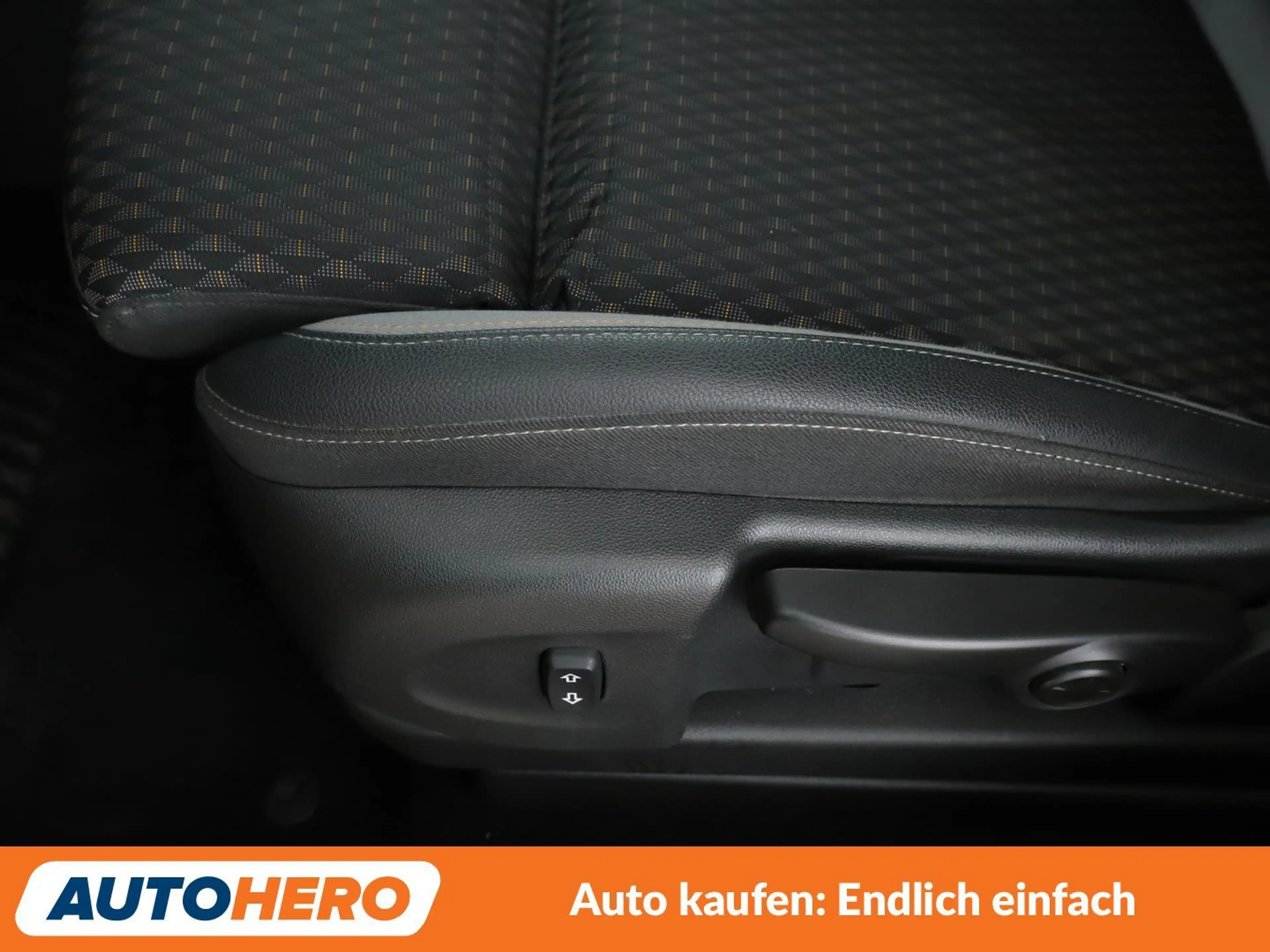 Opel Crossland X 1.2 Turbo INNOVATION Aut.*LED*PDC*SHZ*KLIMA* — photo 8