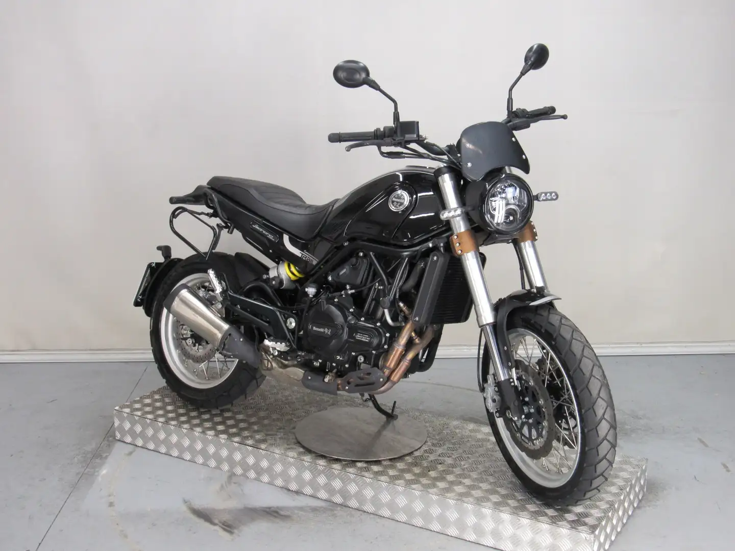 Benelli Leoncino 500 TRAIL Nero - 2