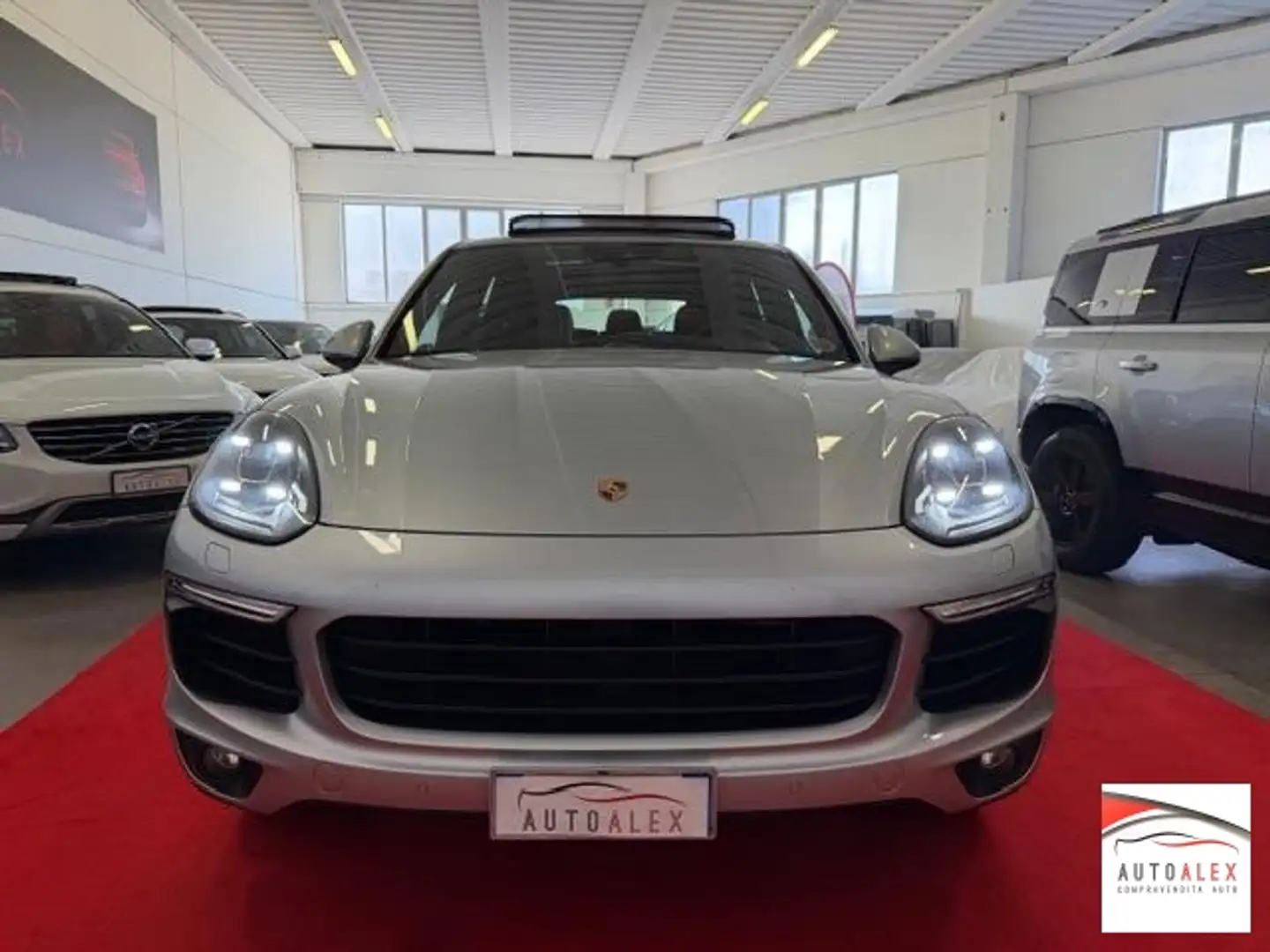 Porsche Cayenne 3.0 Platinum Edition tiptronic Silber - 2