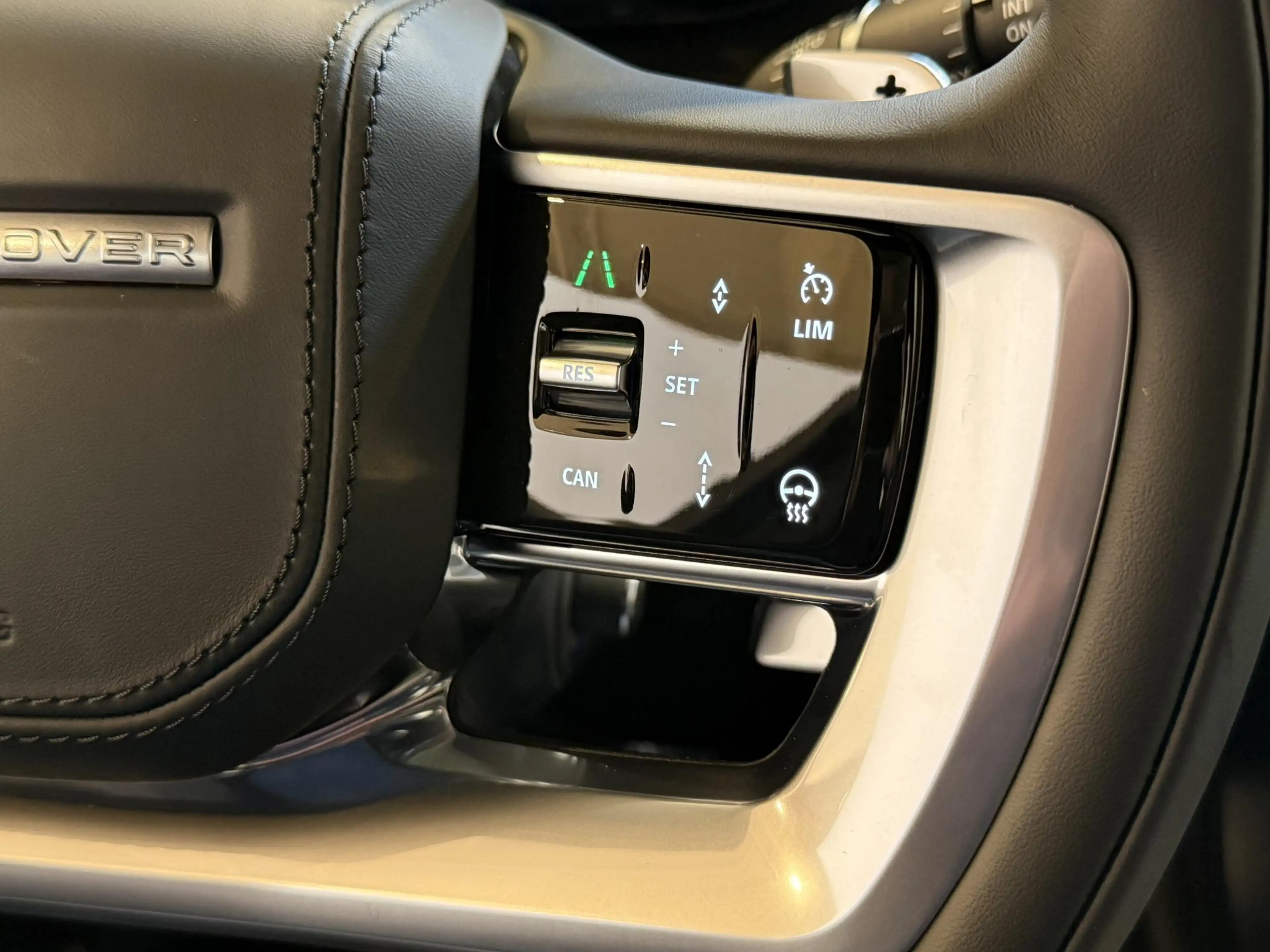 Land Rover Range Rover 3.0 P550e HSE PHEV | Hot Stone Massage | New 190.0 — photo 26