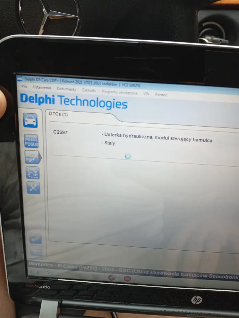 Mercedes-Benz 220 Elegance - 2