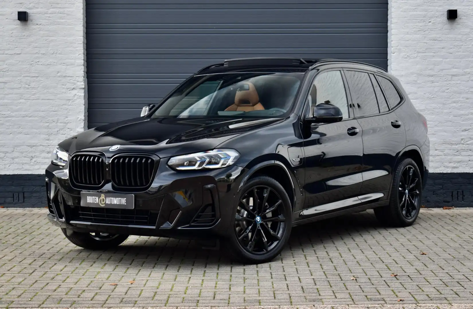 BMW X3 XDrive30e High Executive | M-Stoelen | Laser | Pan Noir - 1
