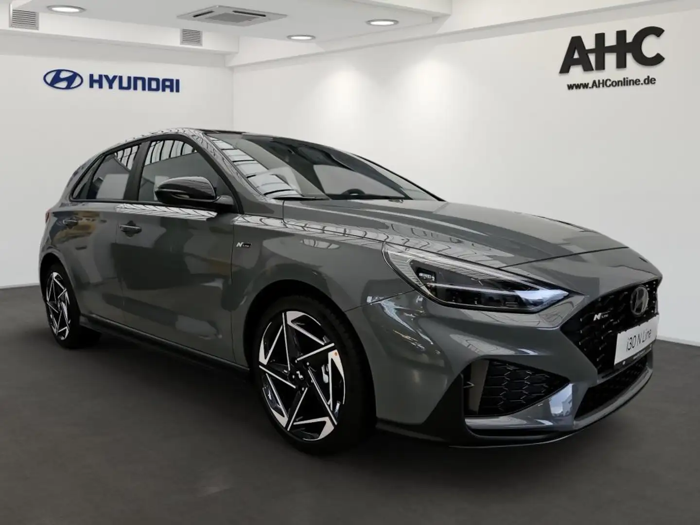 Hyundai i30 1.5 T-GDI 7-DCT N-Line 2xKlima Navi LED PDC Grau - 2