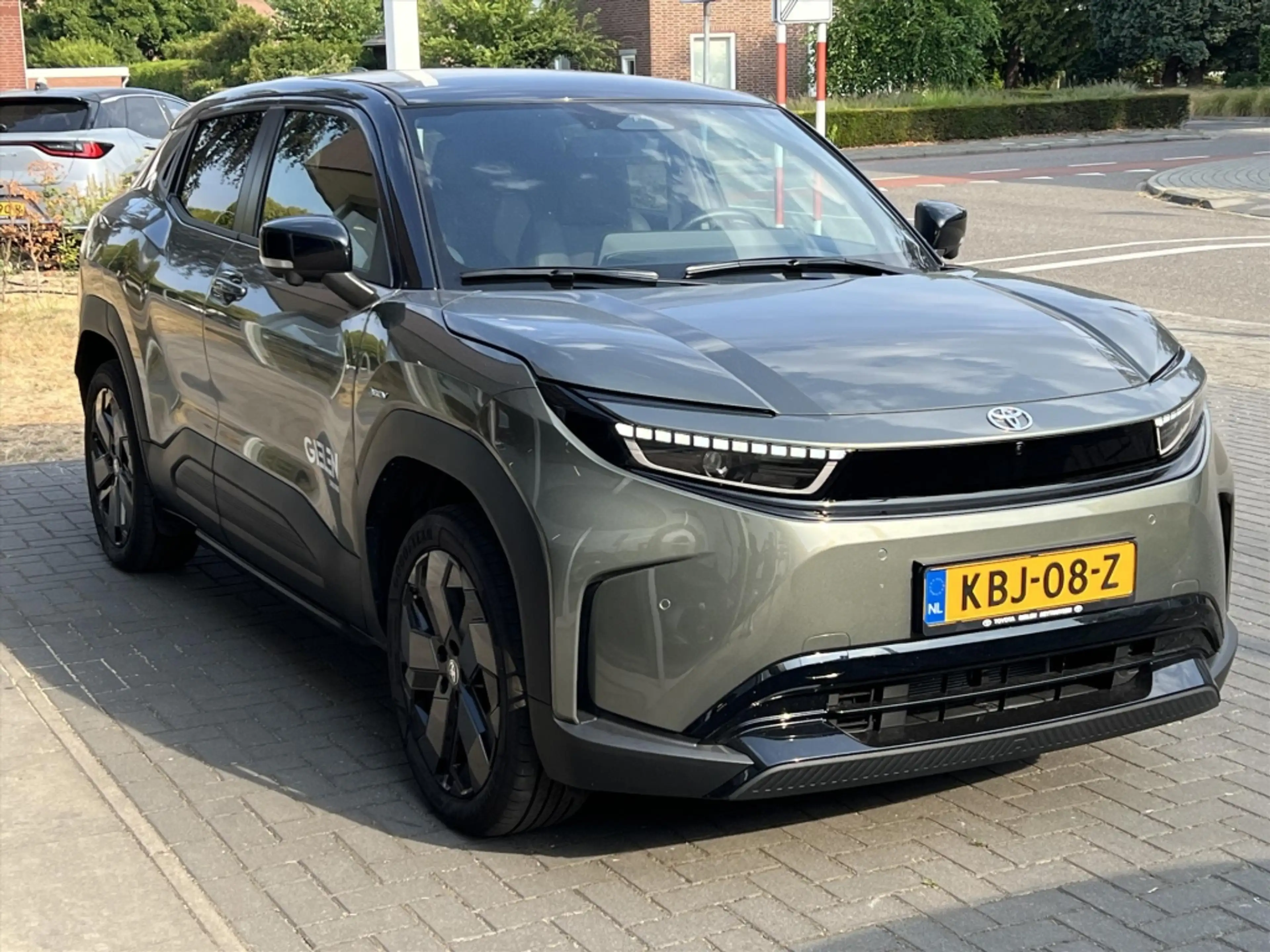 Toyota Urban Cruiser 61,1 kWh 174pk Executive | JBL, Stoel- Stuurverwar — photo 5