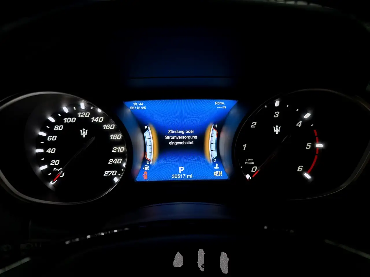 Maserati Levante 2021 — фото 12