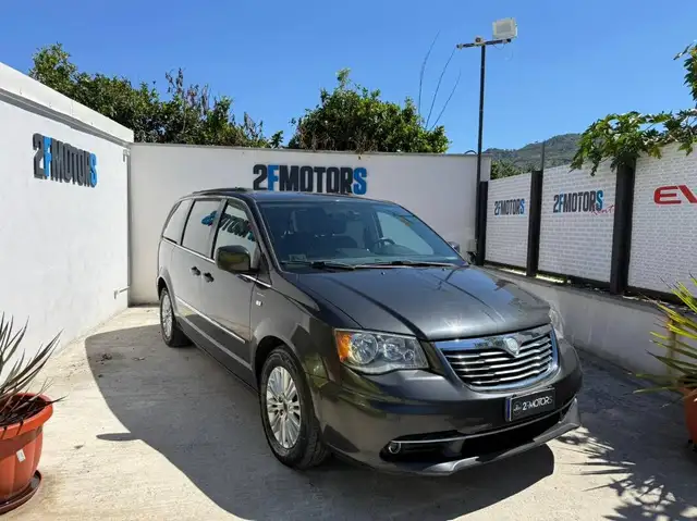 Lancia Voyager 2.8L Gold 163cv auto