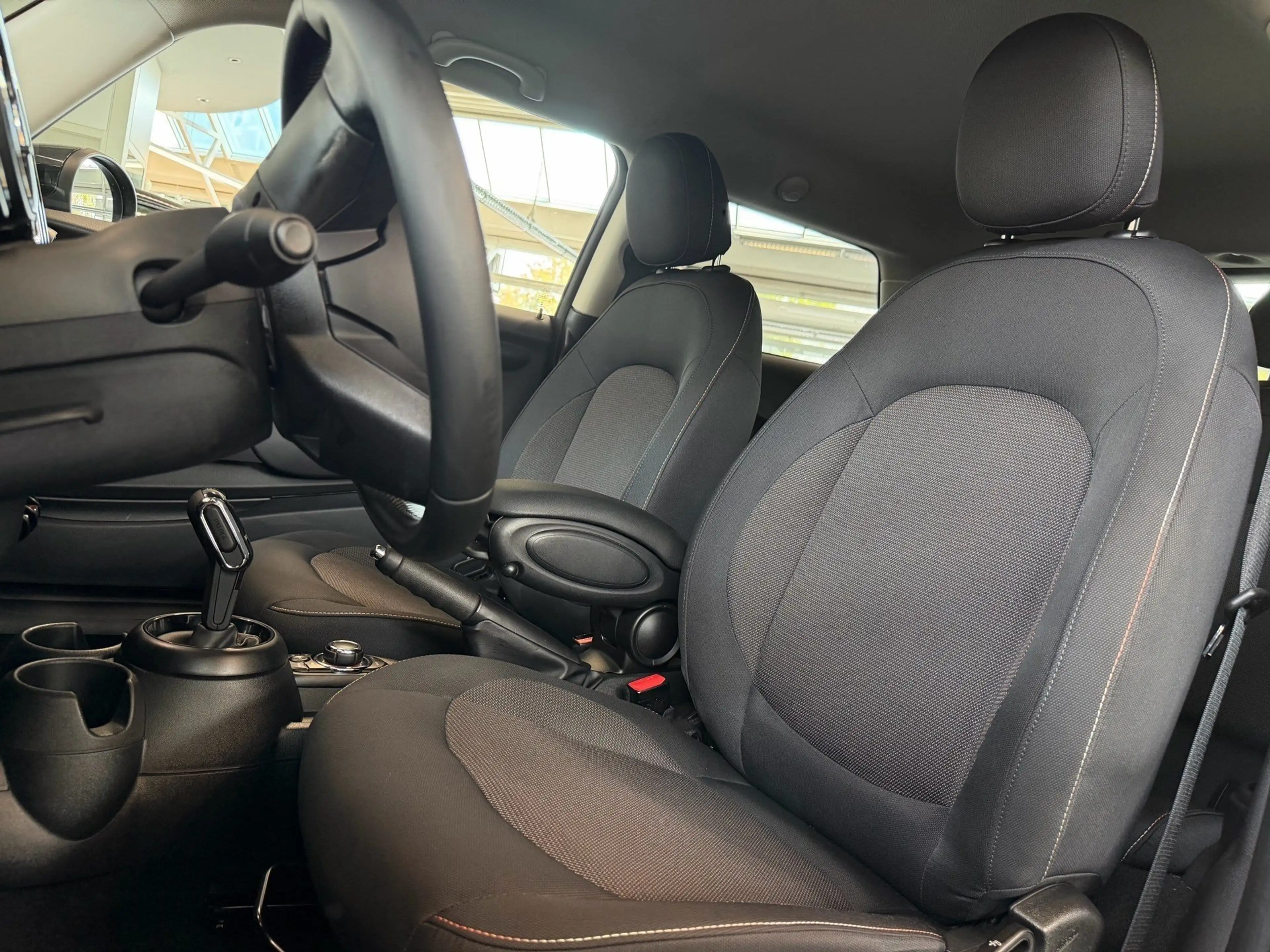 MINI One 3-Türer LED PDC Navi Shz. Tempomat 16" LMR — photo 13