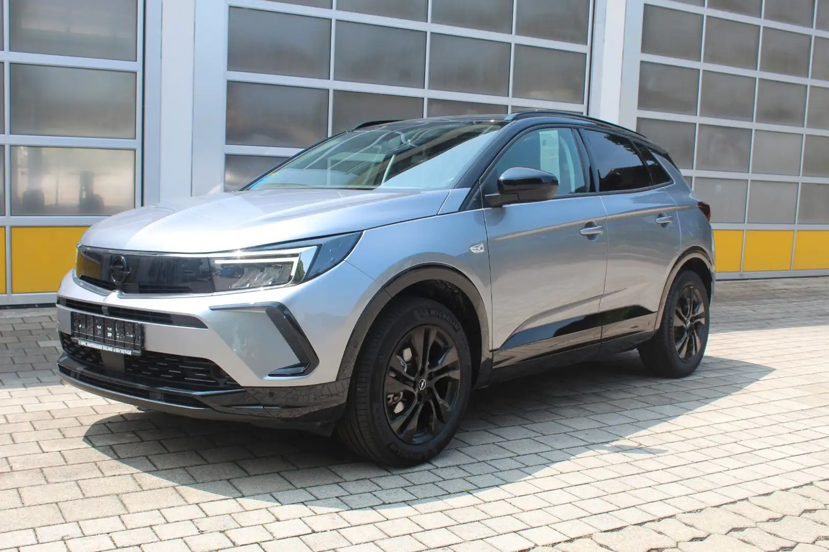 Opel Grandland X Grandland 1,2 GS LINE AUTOMATIK~NAVI~KAMERA Grau - 1