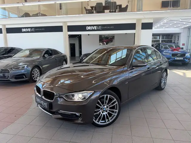 BMW 318 d xDrive Lim. Luxury-Line Navi BI-Xenon PDC