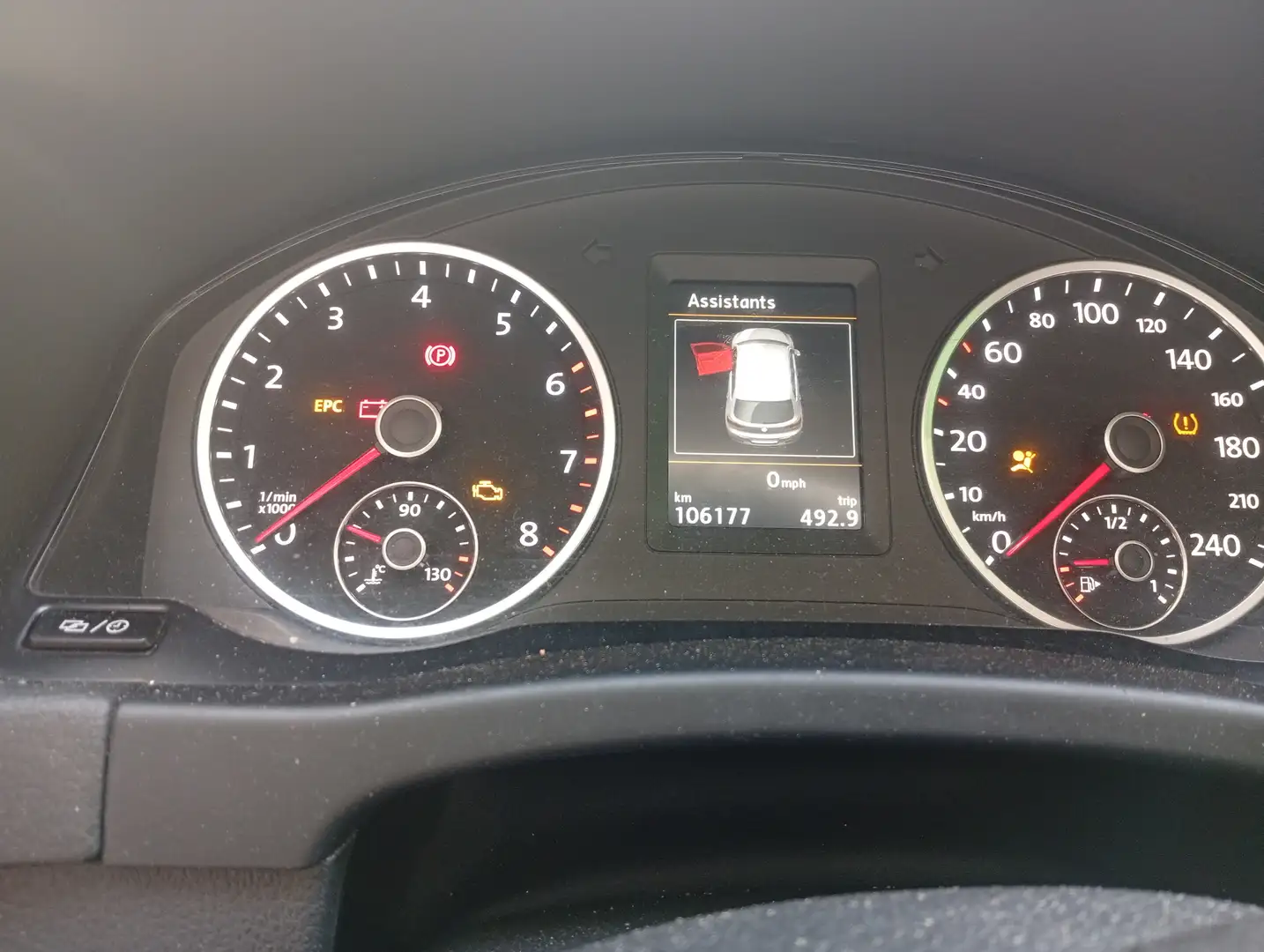 Volkswagen Tiguan Tiguan 1.4 TSI Sport Zwart - 1