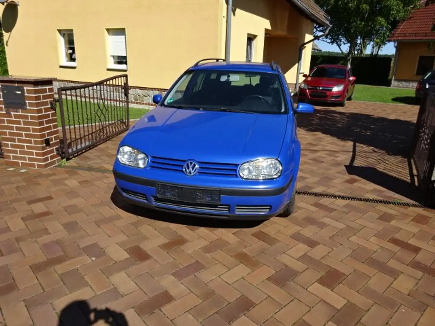 Volkswagen Golf Variant Golf IV 2.0 Edition + LPG Gasanlage + ohne TüV Blau - 2