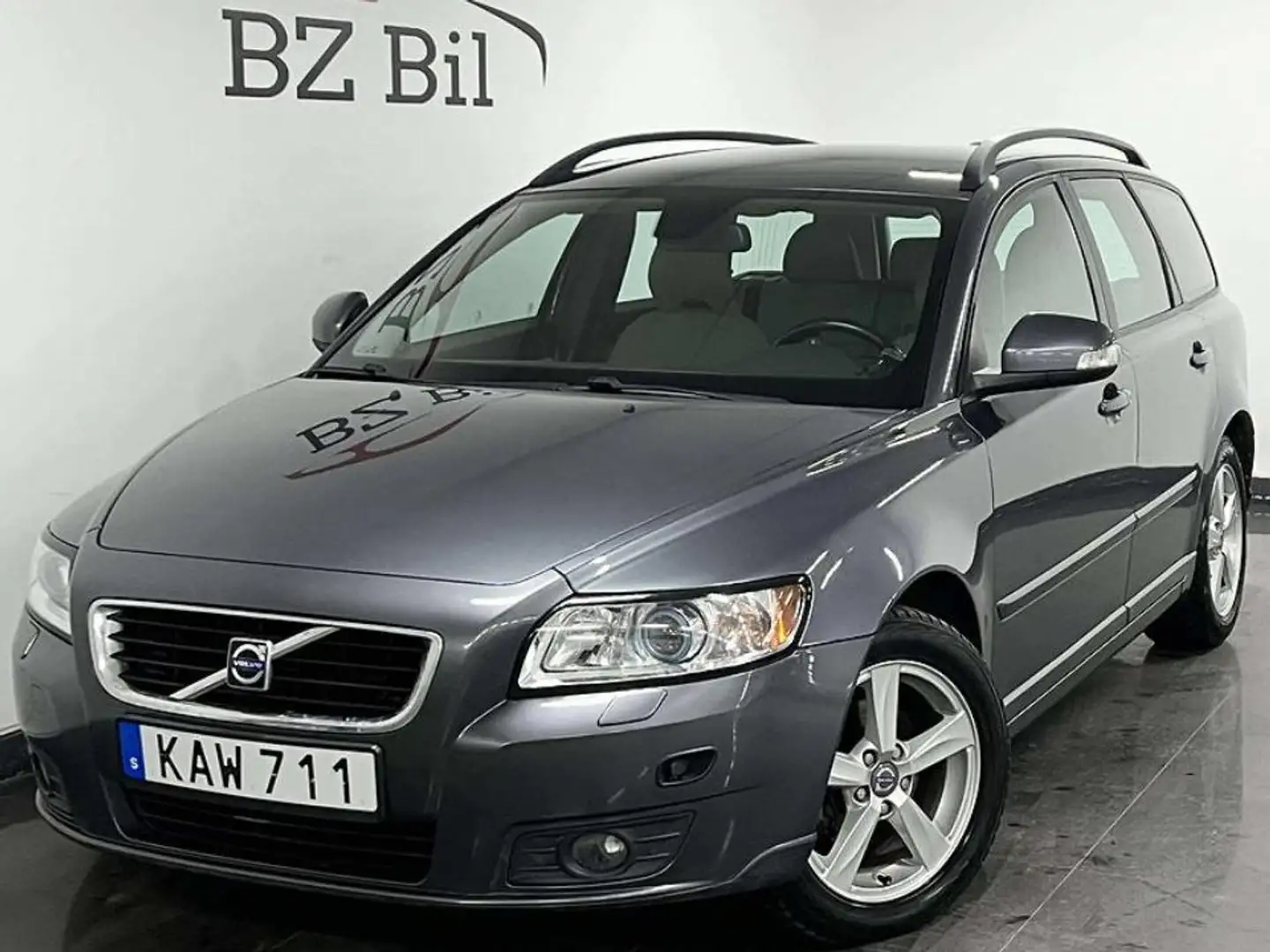 Volvo V50 1.8F - 125 Momentum Flexifuel Gris - 1