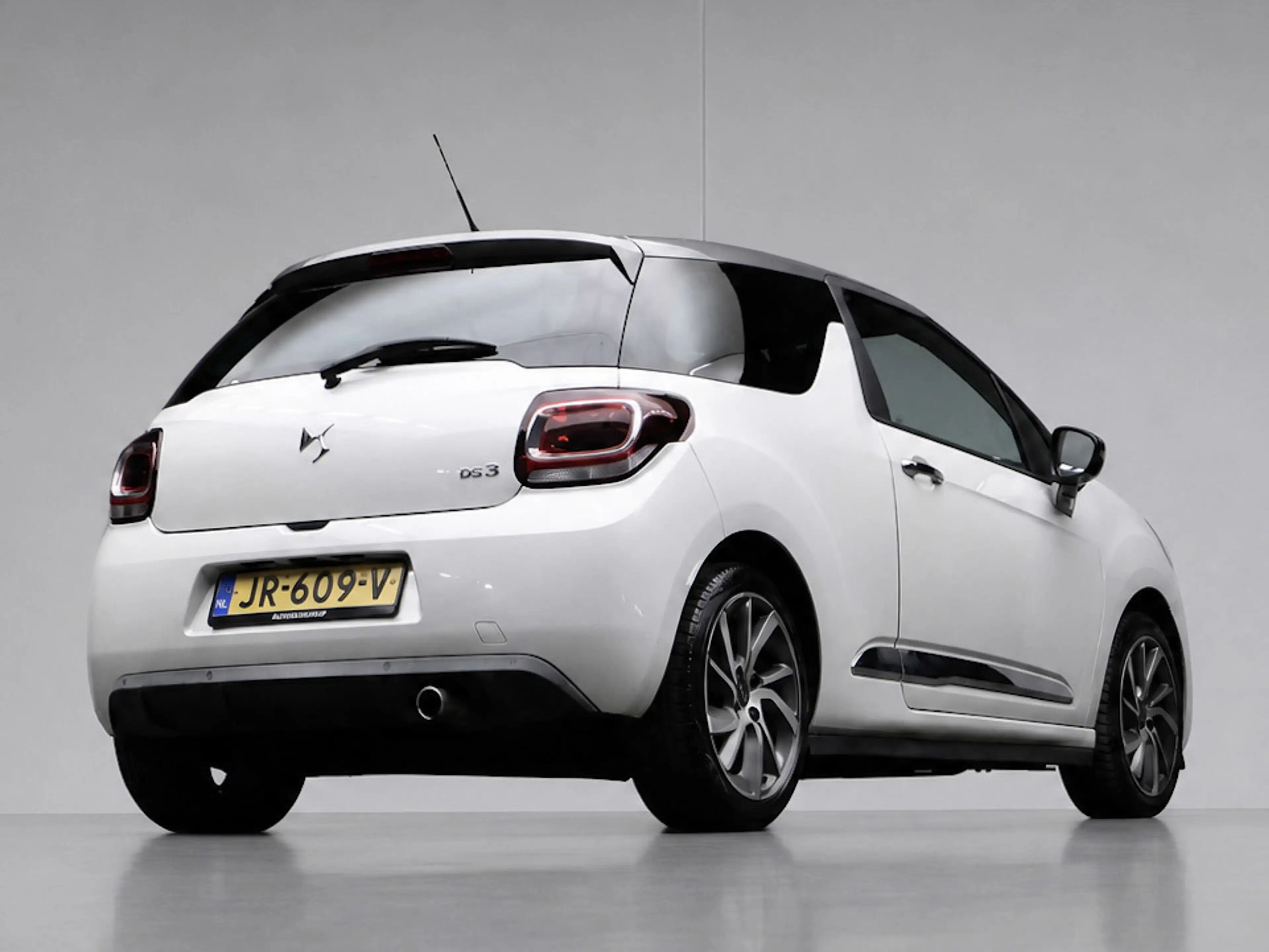 DS Automobiles DS 3 1.2 PureTech Business Sport NIEUWE DISTRIBUTIE (NA — photo 4
