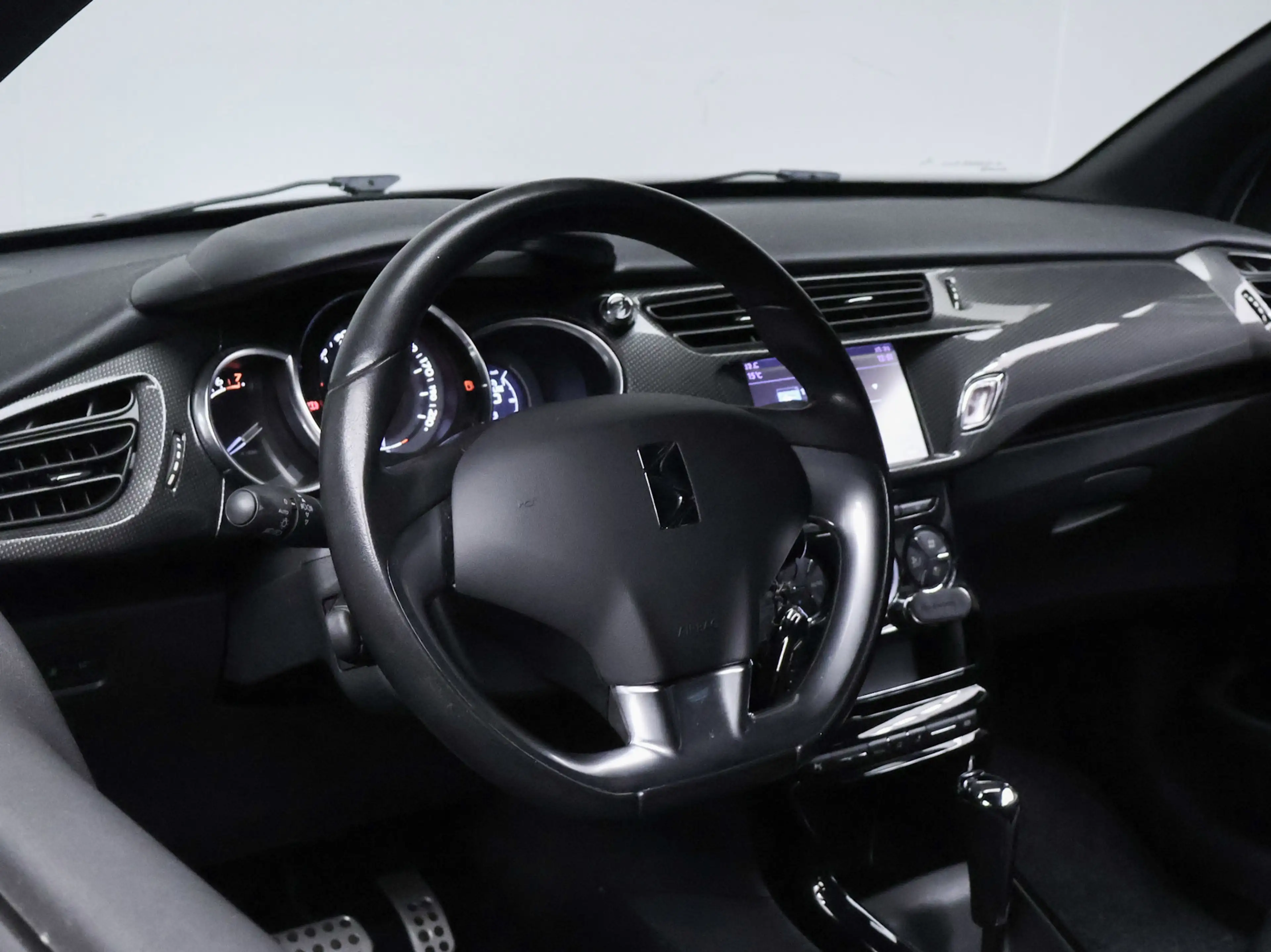 DS Automobiles DS 3 1.2 PureTech Business Sport NIEUWE DISTRIBUTIE (NA — photo 23
