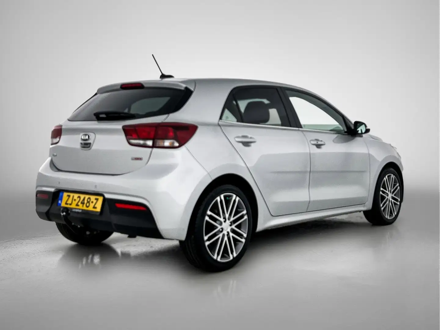 Kia Rio 1.0 TGDI DynamicLine | GT line velgen | Trekhaak | Grijs - 2