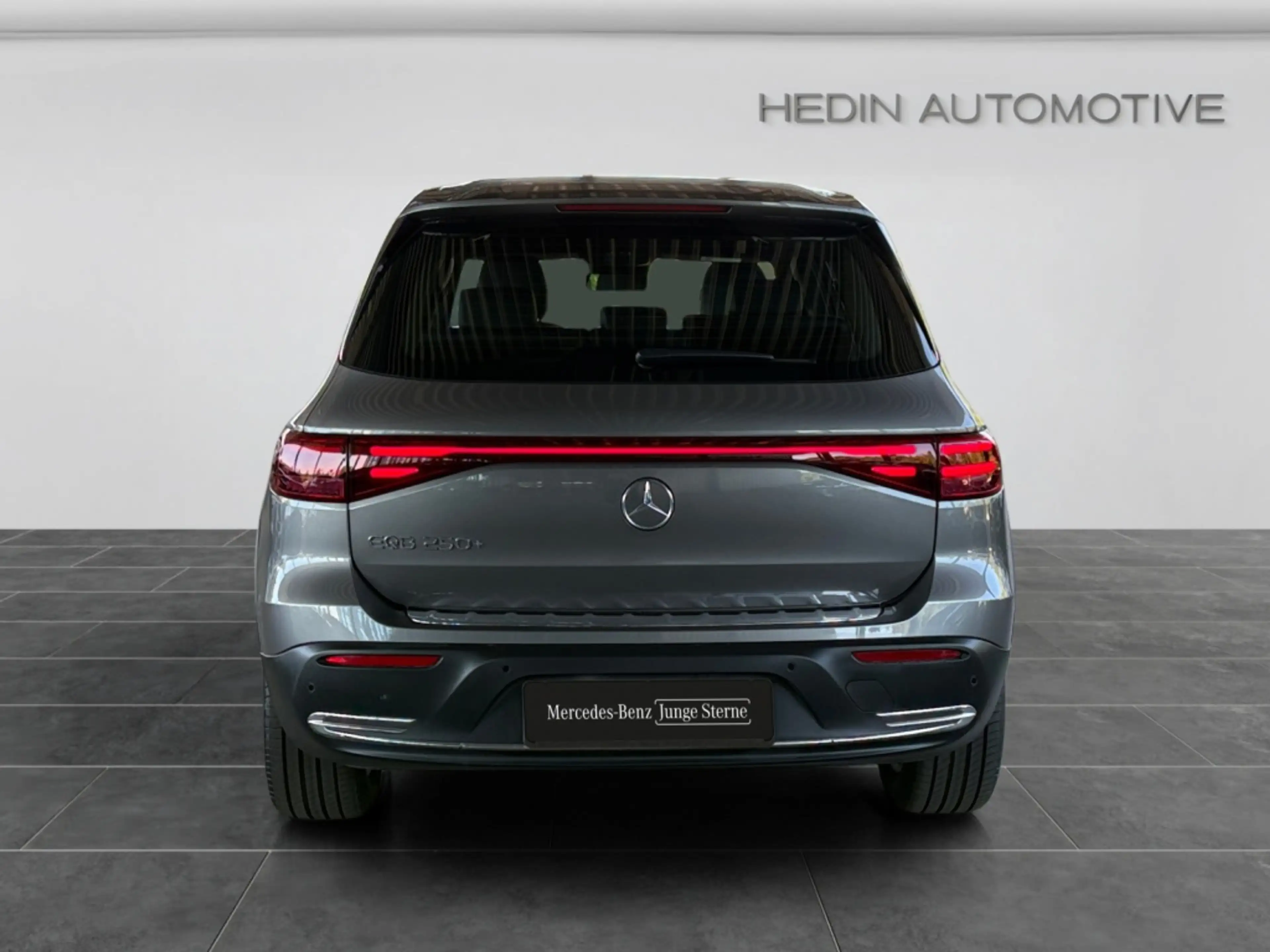 Mercedes-Benz EQB 250 + PROGRESSIVE|LED|AMBI|DISTR|KAM|SHZ|LHZ — photo 5