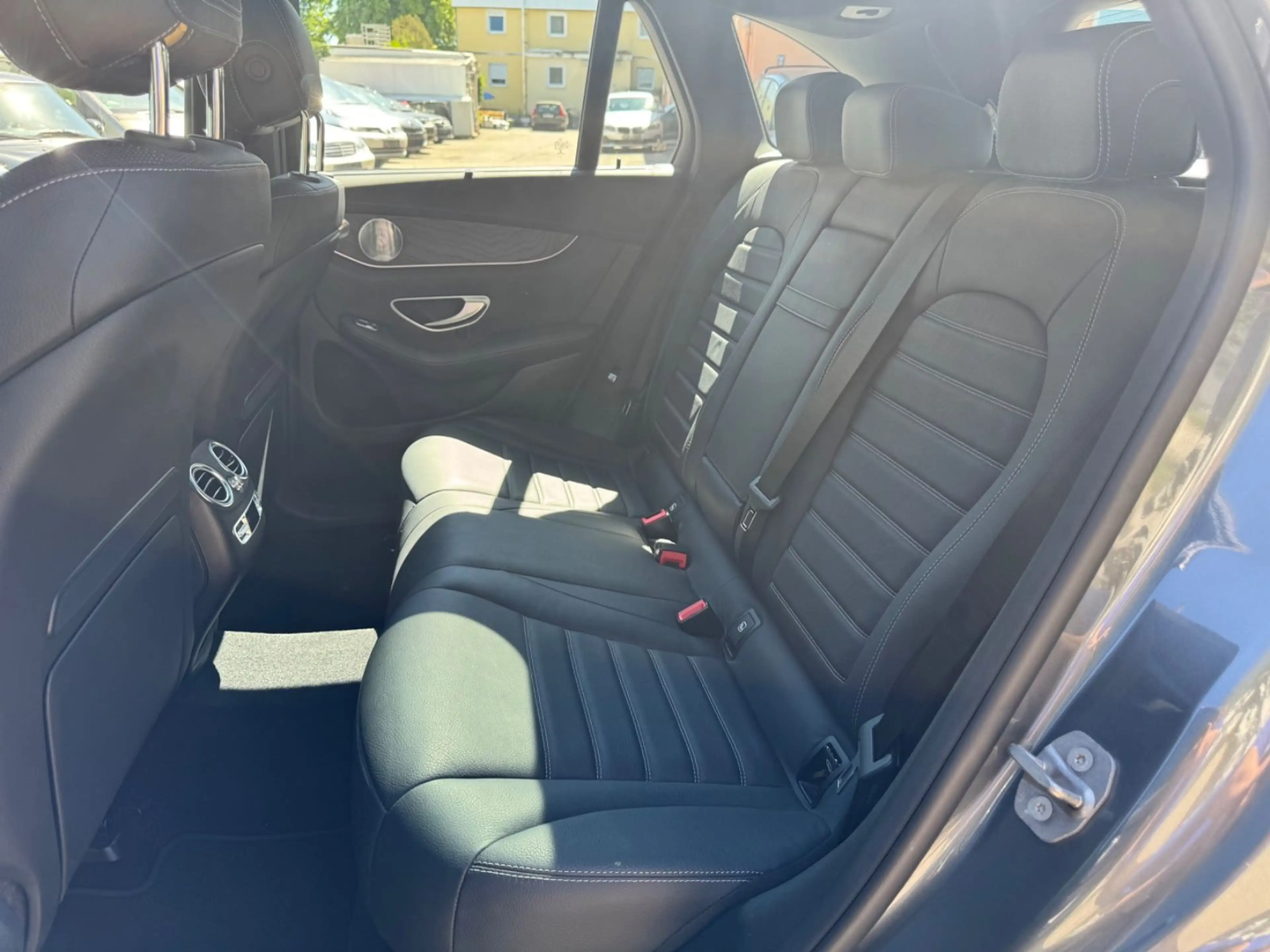 Mercedes-Benz GLC 350 d Exclusive/9G/4M/Airm/LED/Distr/Burm/360 — photo 9