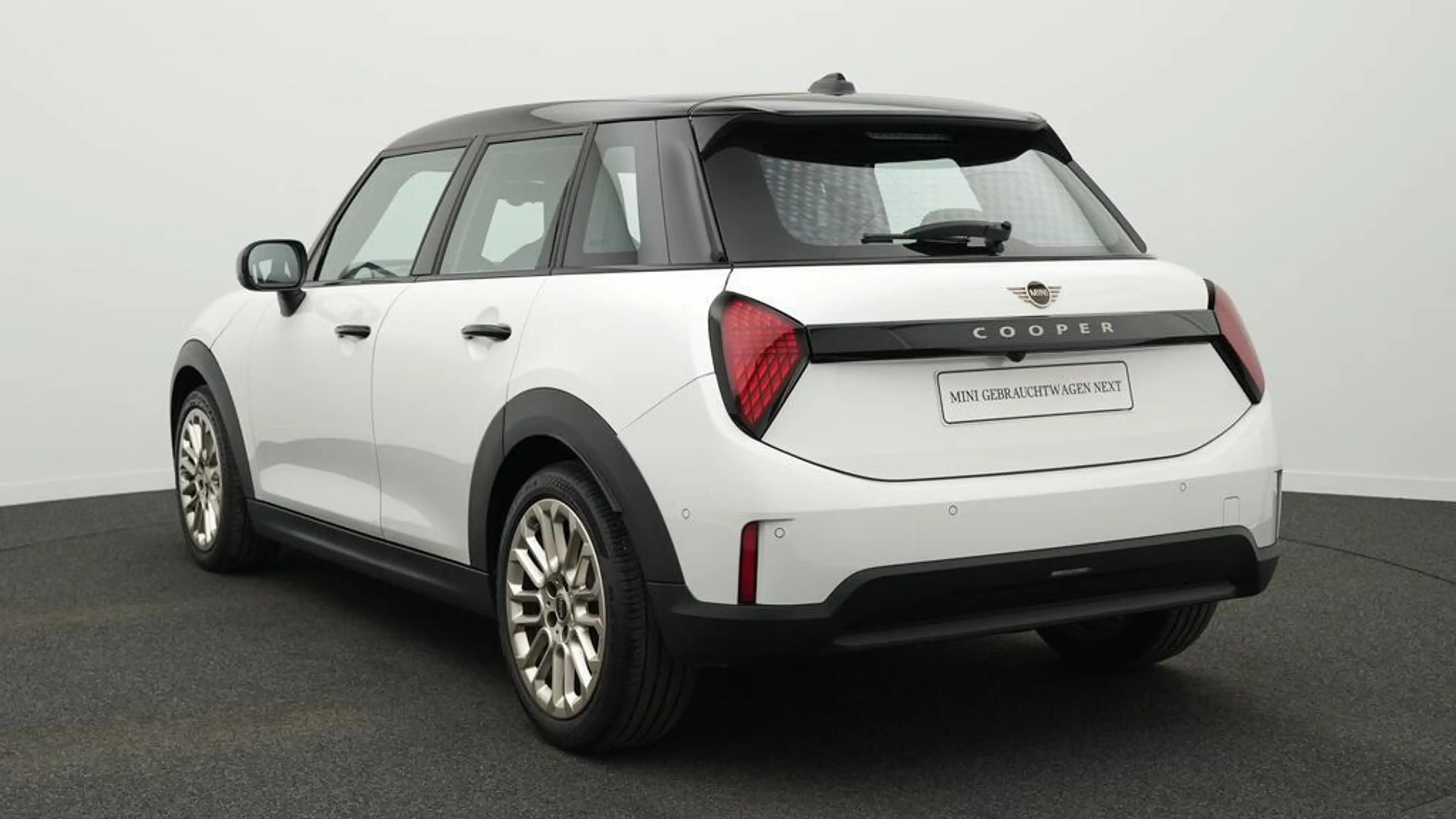 MINI Cooper C Favoured Trim — photo 7