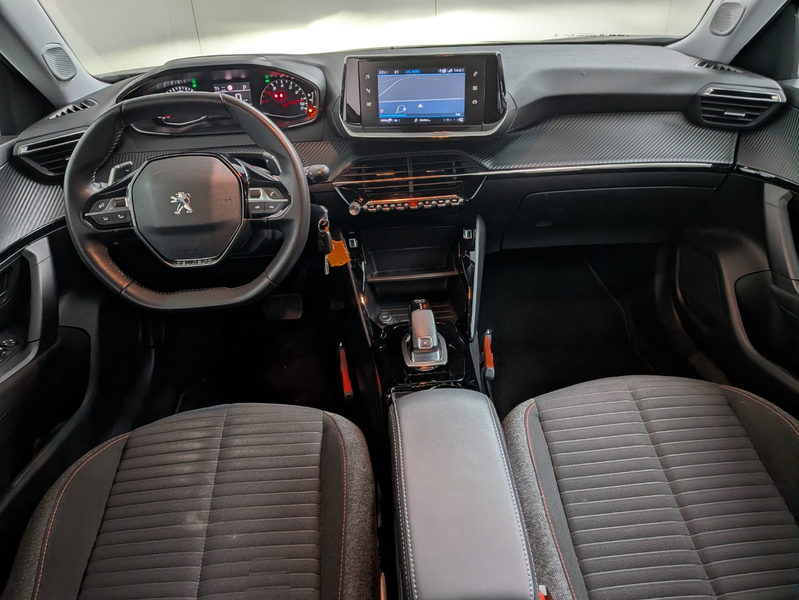 Peugeot 2008 1.2 PureTech Active Pack — photo 5