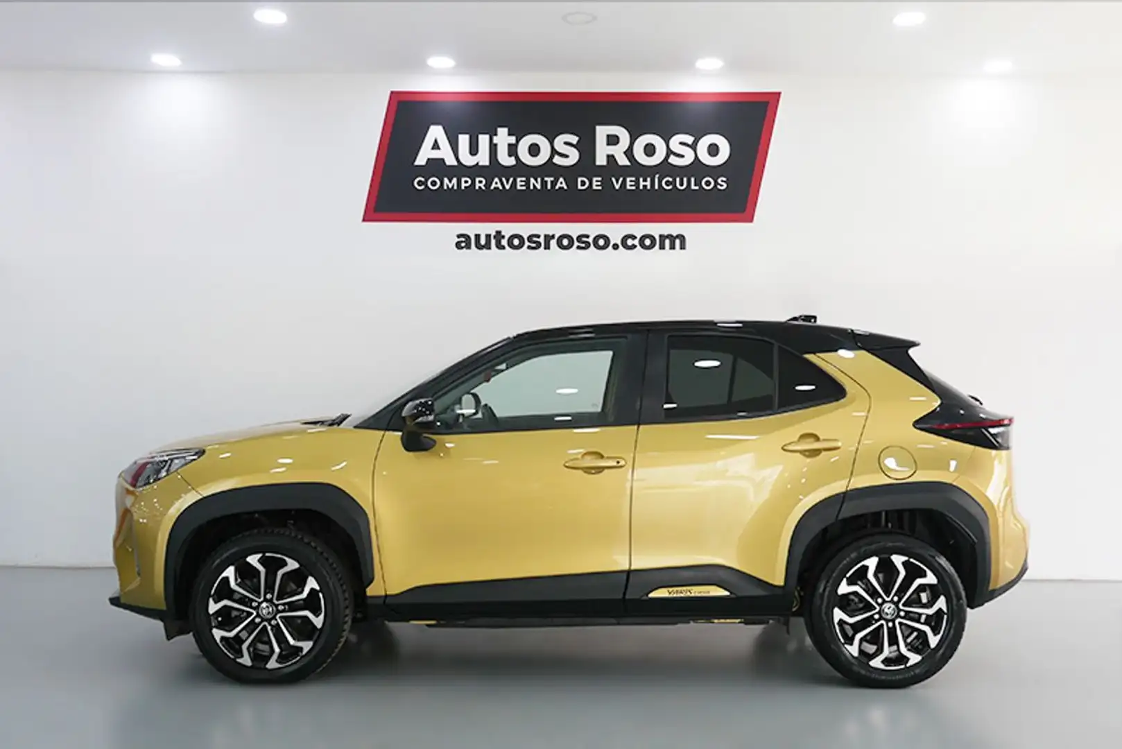 Toyota Yaris Cross 1.5 120H Style Желтый - 2