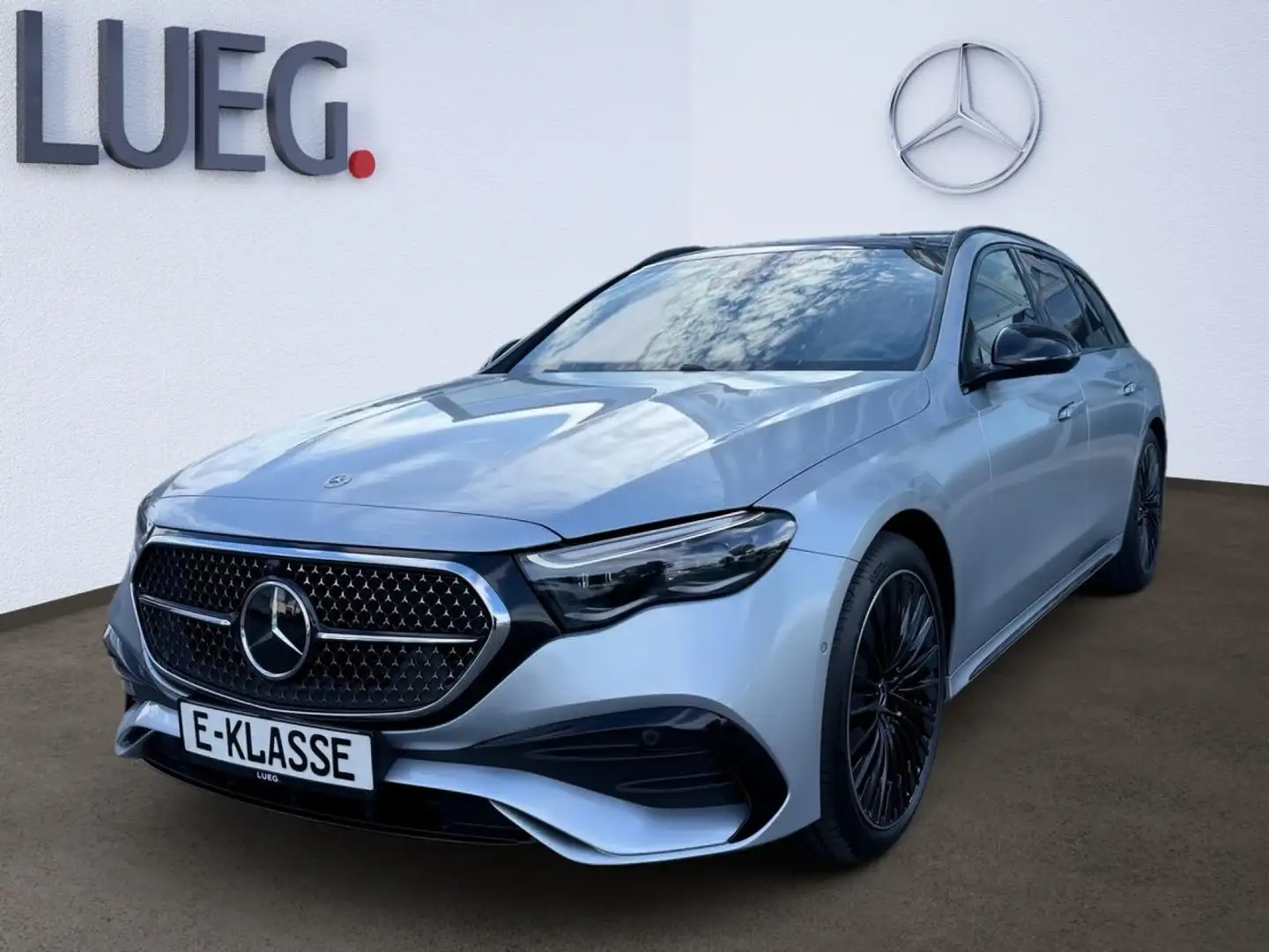 Mercedes-Benz E 220 d 4MATIC T AMG-EDITION+ADVANCED+PANODACH Silber - 1