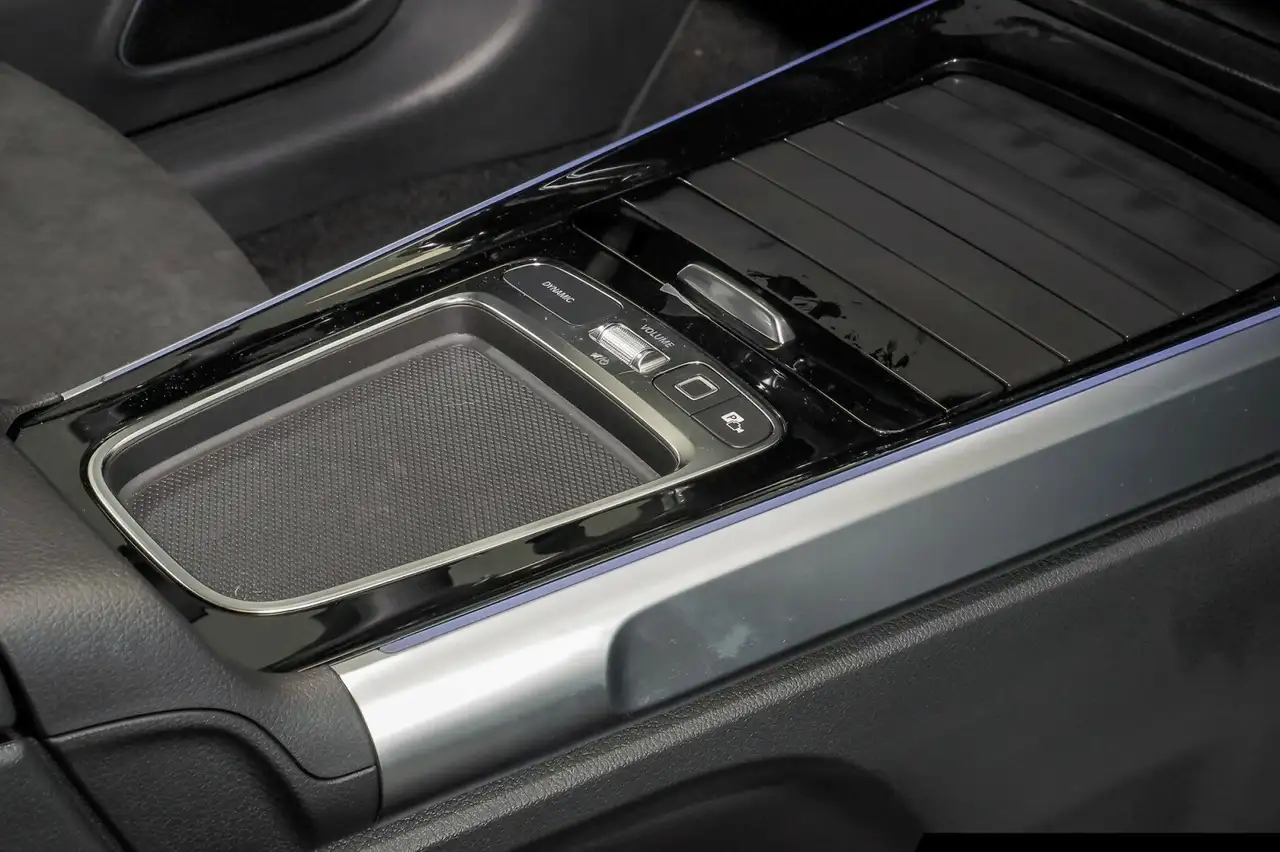 Mercedes-Benz GLB 35 AMG AMG GLB 35 4M Night/Pano/Distron./360°/Multibeam 8