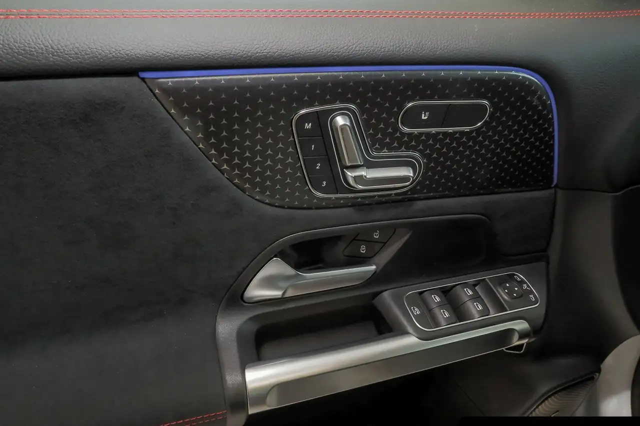 Mercedes-Benz GLB 35 AMG AMG GLB 35 4M Night/Pano/Distron./360°/Multibeam 14