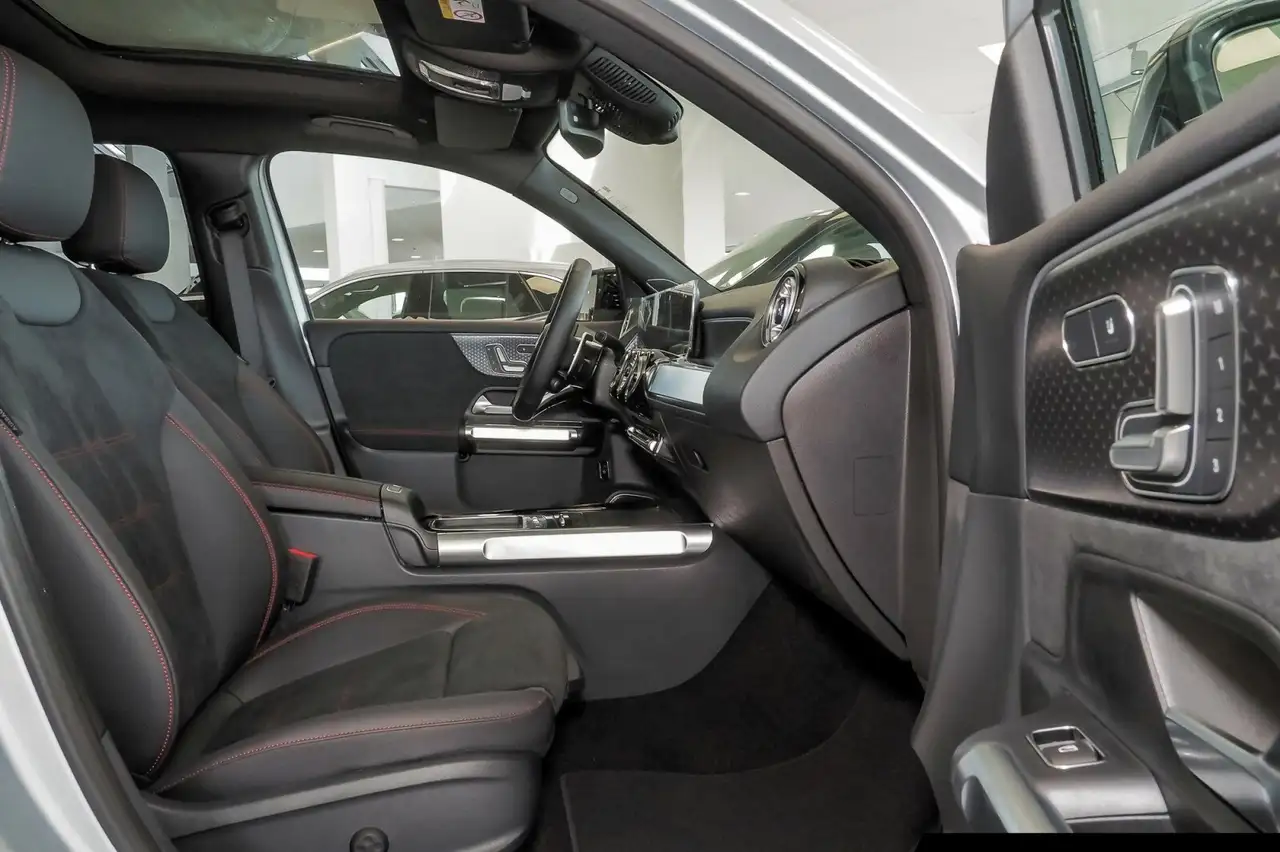 Mercedes-Benz GLB 35 AMG AMG GLB 35 4M Night/Pano/Distron./360°/Multibeam 6