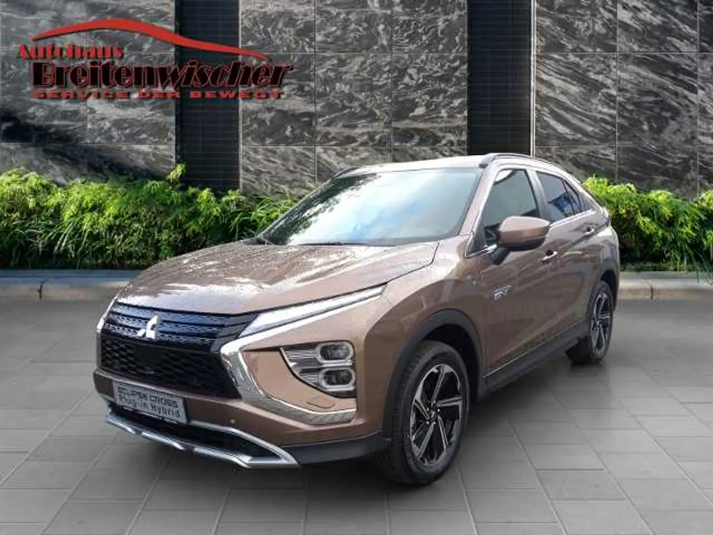Mitsubishi Eclipse Cross Plug-in Hybrid PLUS 2.4 MIVEC 4WD Braun - 1