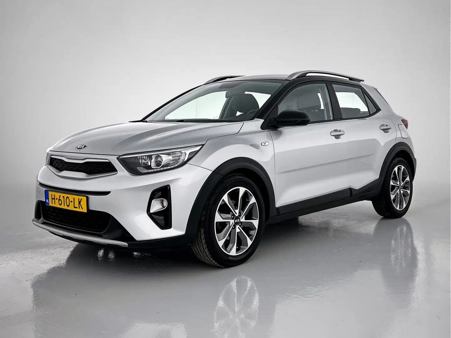 Kia Stonic 1.0 T-GDi MHEV DynamicLine | 119PK | 1e eigenaar | Gris - 1