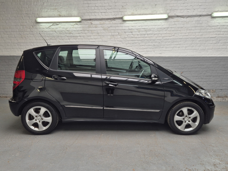 Mercedes-Benz A 150 A 150 Avantgarde - Très bel état ! - Carnet comple — photo 5