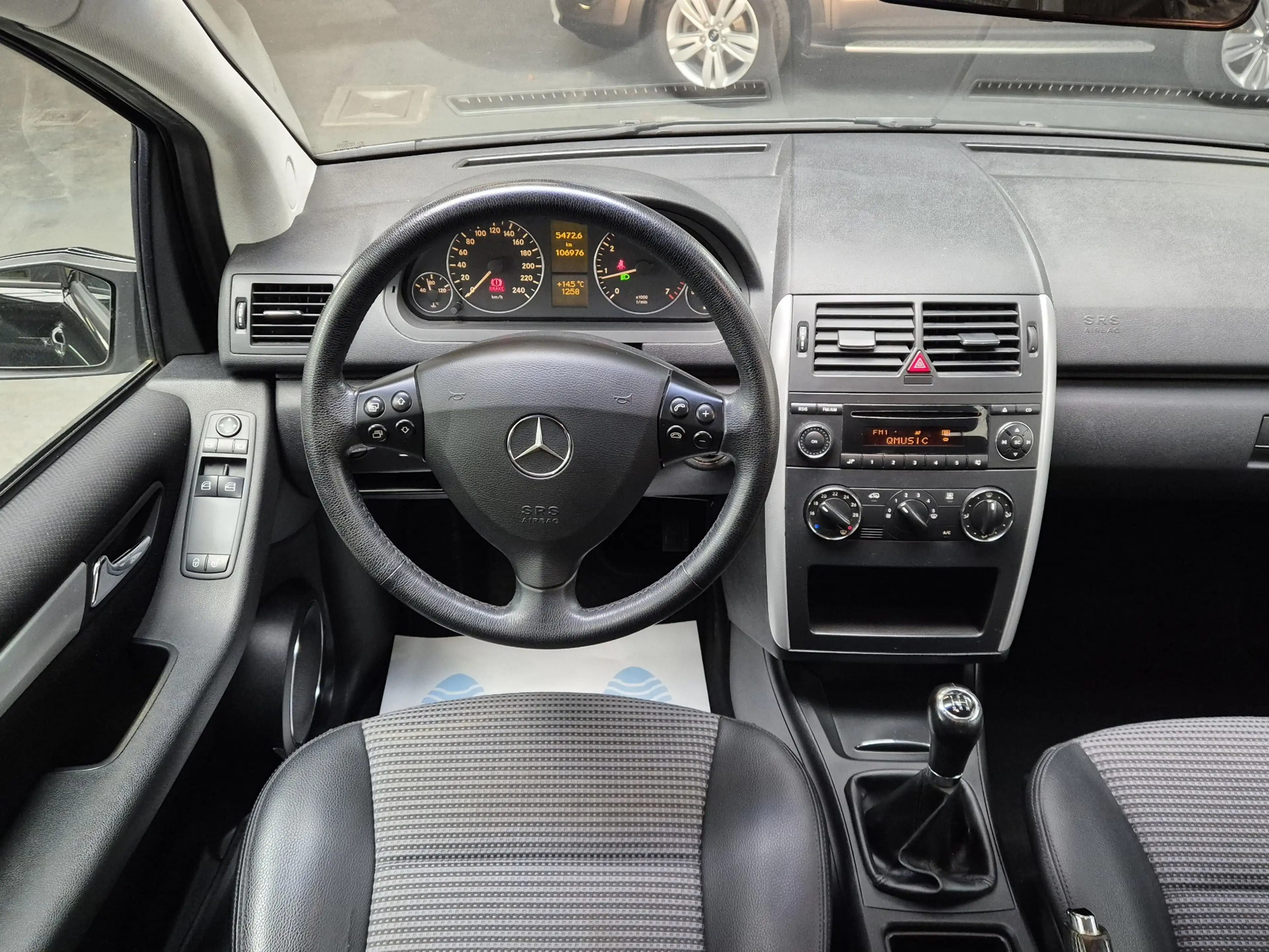 Mercedes-Benz A 150 A 150 Avantgarde - Très bel état ! - Carnet comple — photo 11