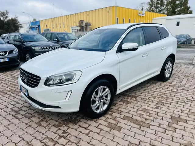 Volvo XC60 2.0 d4 R-design Kinetic 181cv geartronic