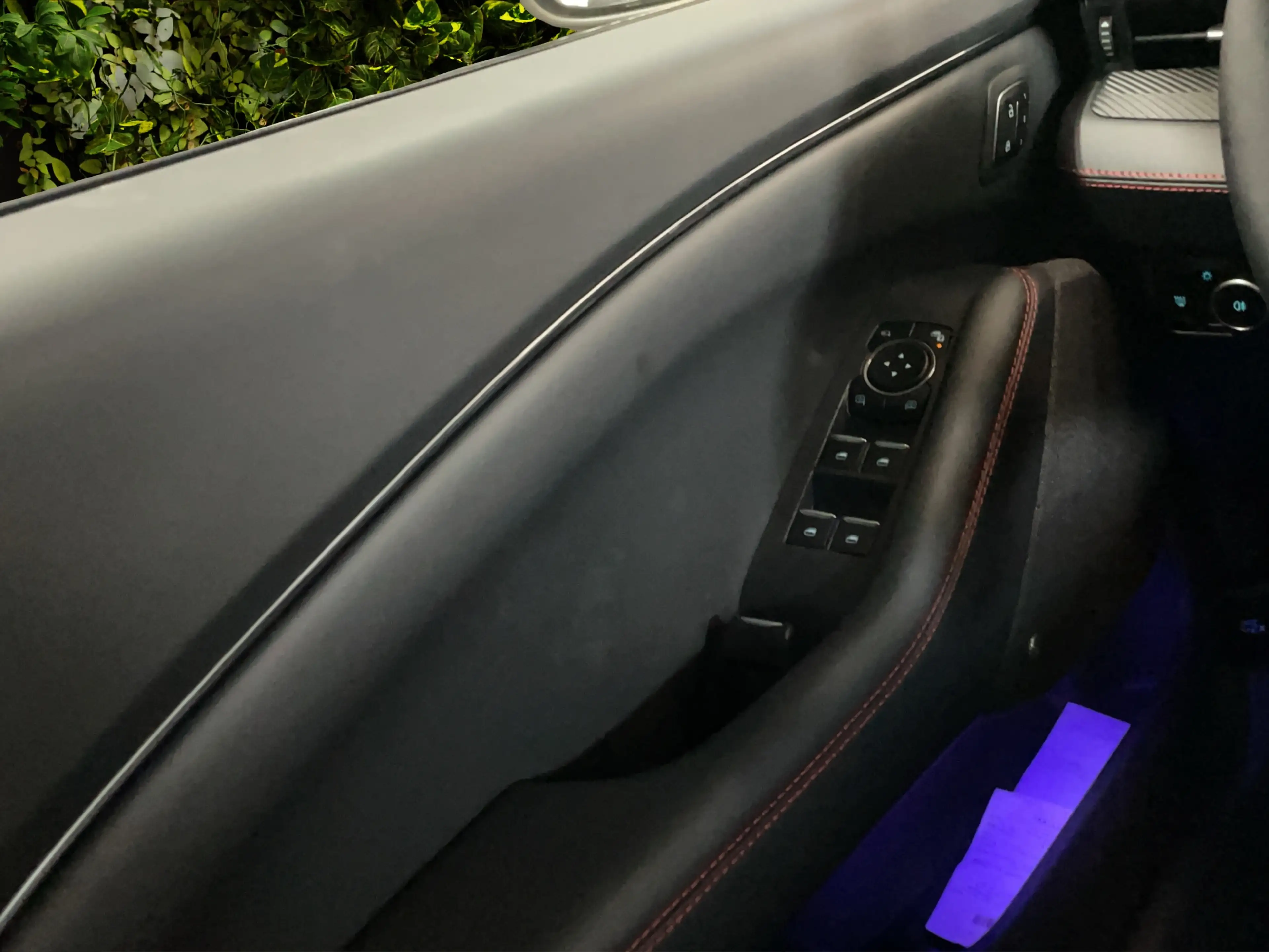 Ford Mustang Mach-E Extended Premium RWD 88 kWh | UNIEK! | Hoogglans z — photo 18