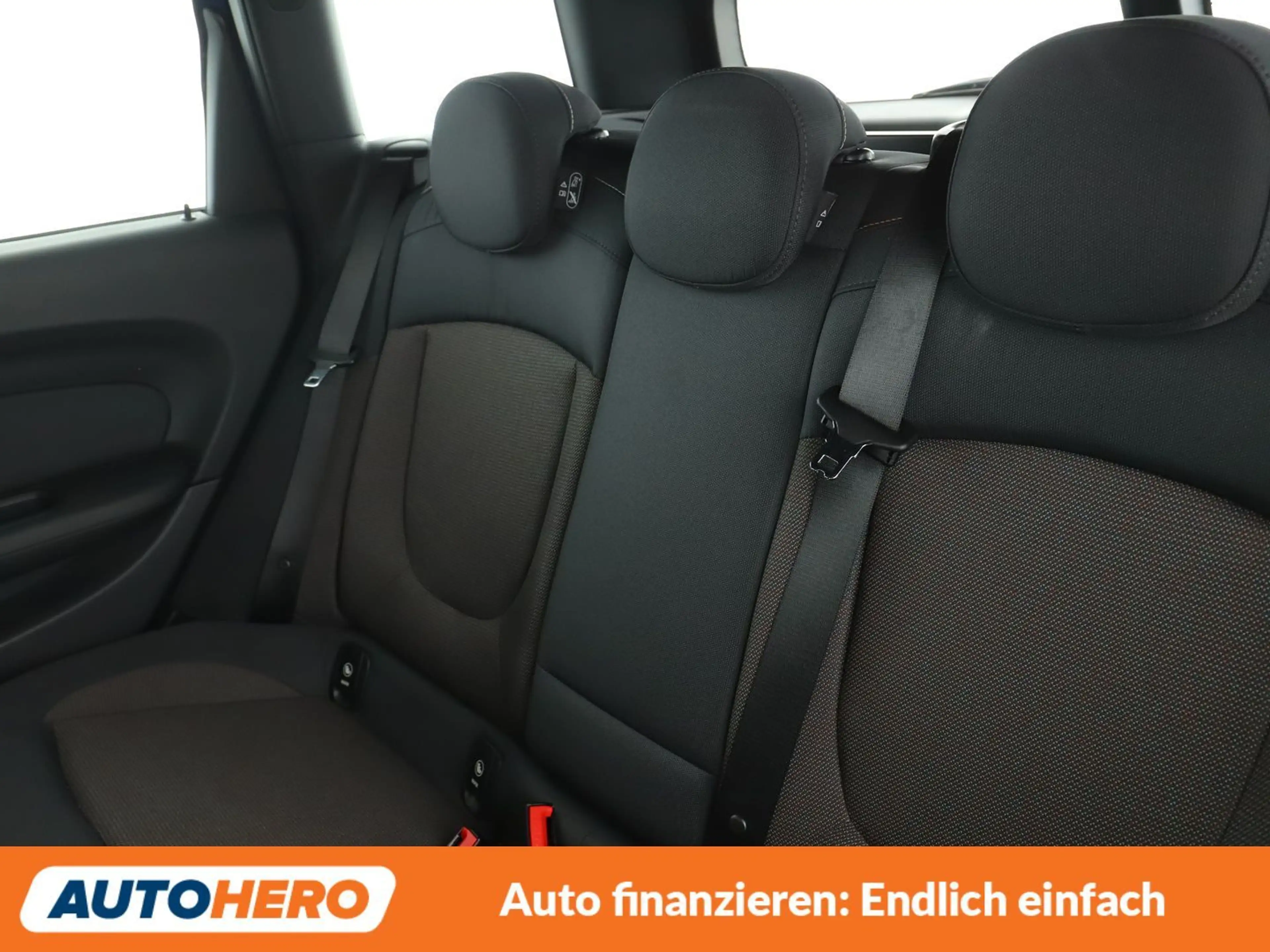 MINI Cooper D Clubman Cooper D Aut.*LED*TEMPO*PDC*SHZ*KLIMA* — photo 14