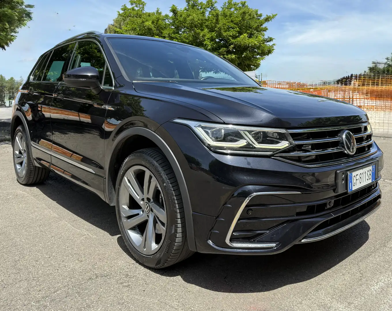 Volkswagen Tiguan 2.0 Tdi R Line 4motion 200 CV dsg FARI IQ Noir - 1