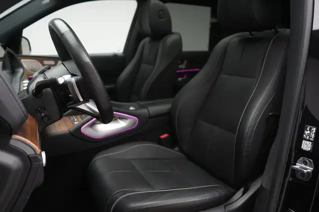 Mercedes-Benz GLS view 14