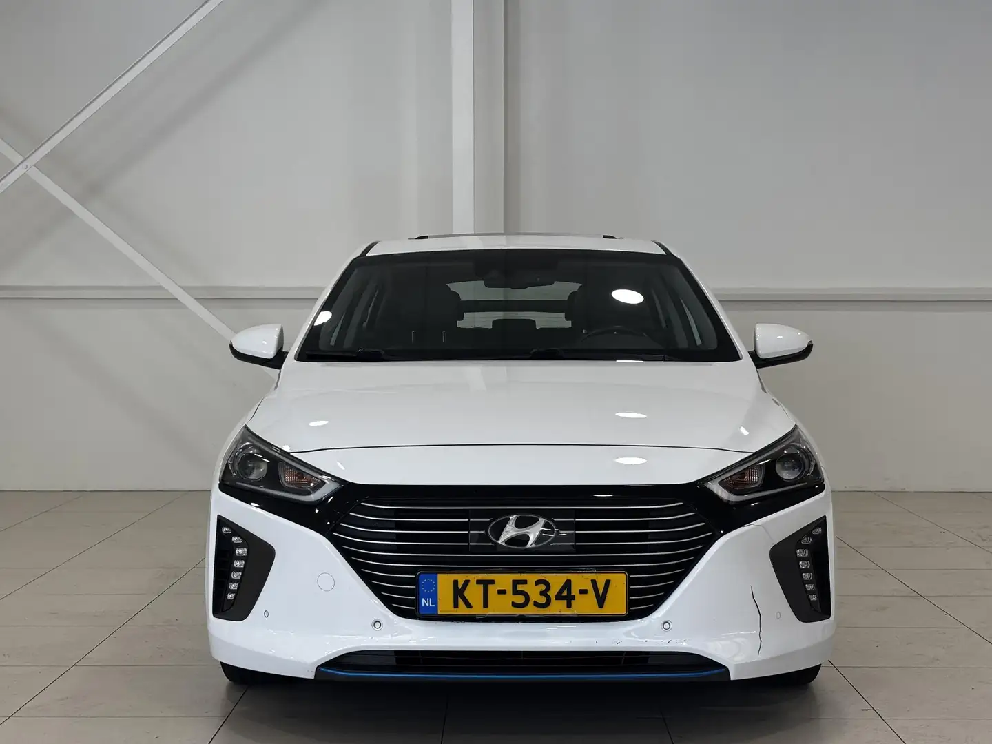 Hyundai IONIQ 1.6 GDi Premium | Panorama dak | Leder interieur | Weiß - 2