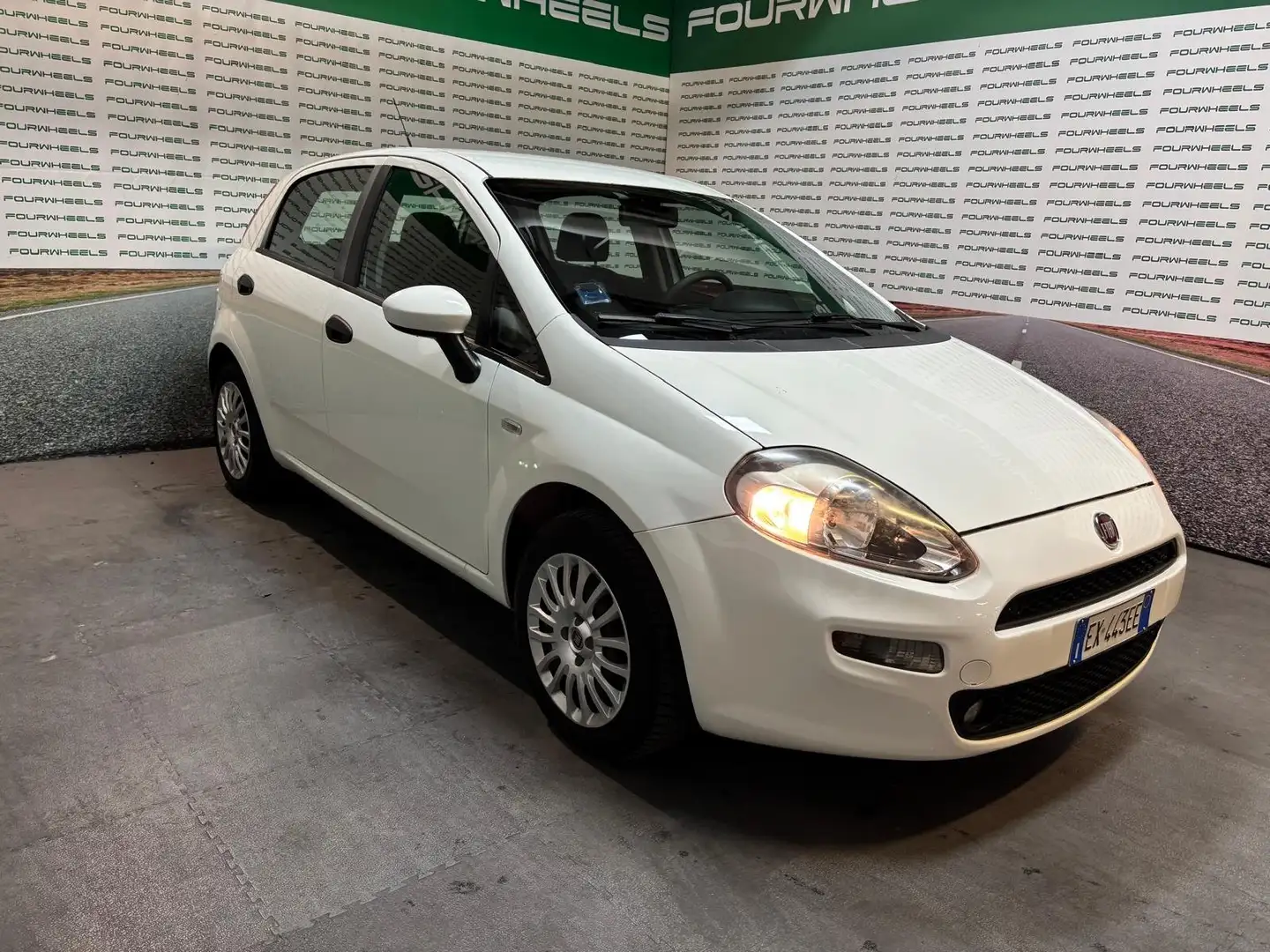 Fiat Punto Punto III 2012 3p 1.3 mjt 16v Street 75cv E5+ Bianco - 2