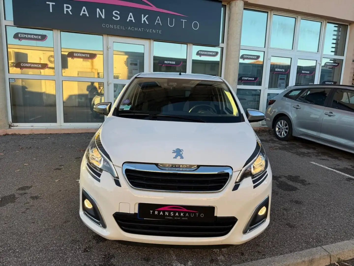 Peugeot 108 VTi 72ch SS BVM5 Collection / 1ER MAIN / TVA RECUPERABLE Blanc - 2