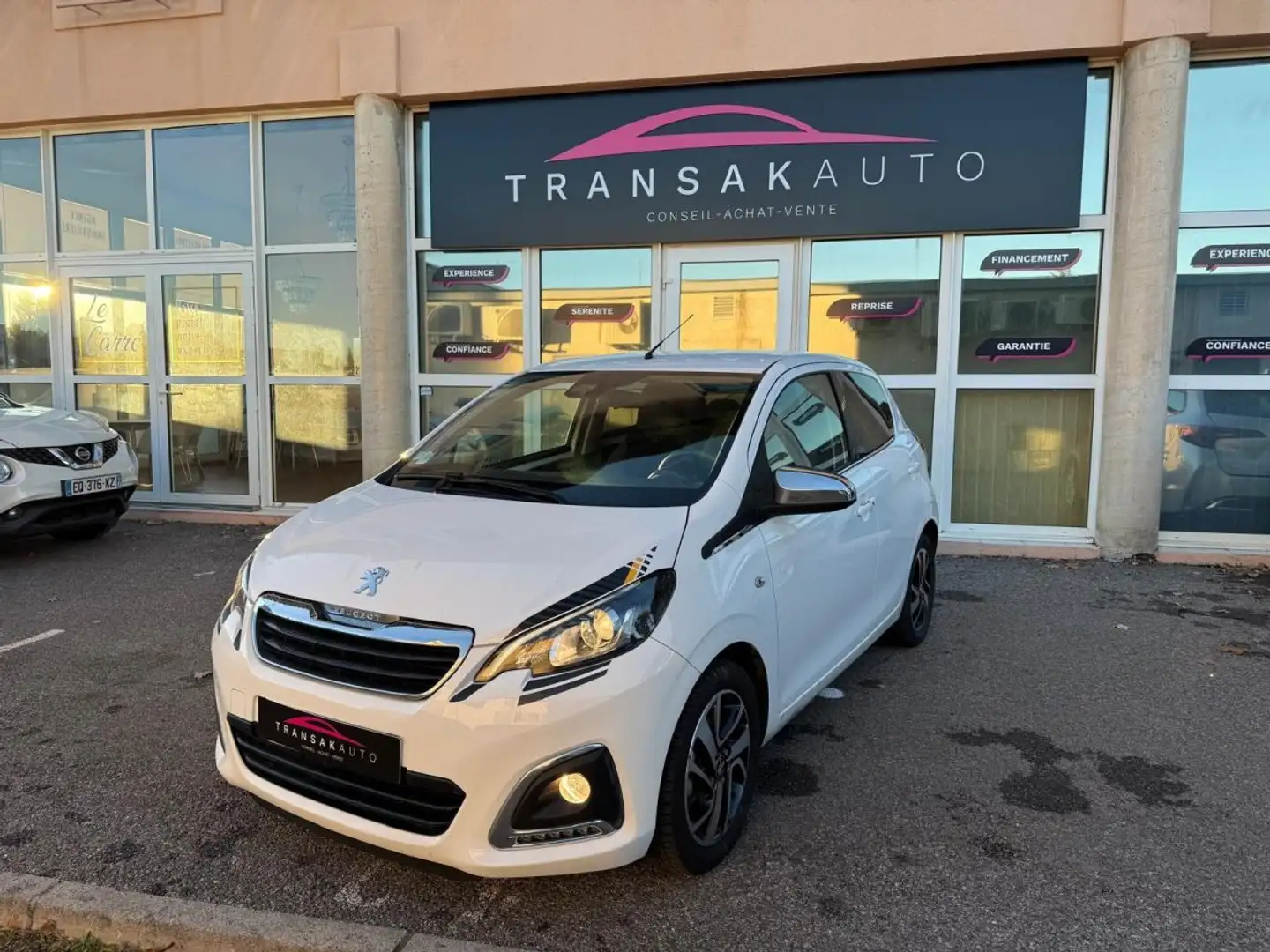 Peugeot 108 VTi 72ch SS BVM5 Collection / 1ER MAIN / TVA RECUPERABLE Blanc - 1