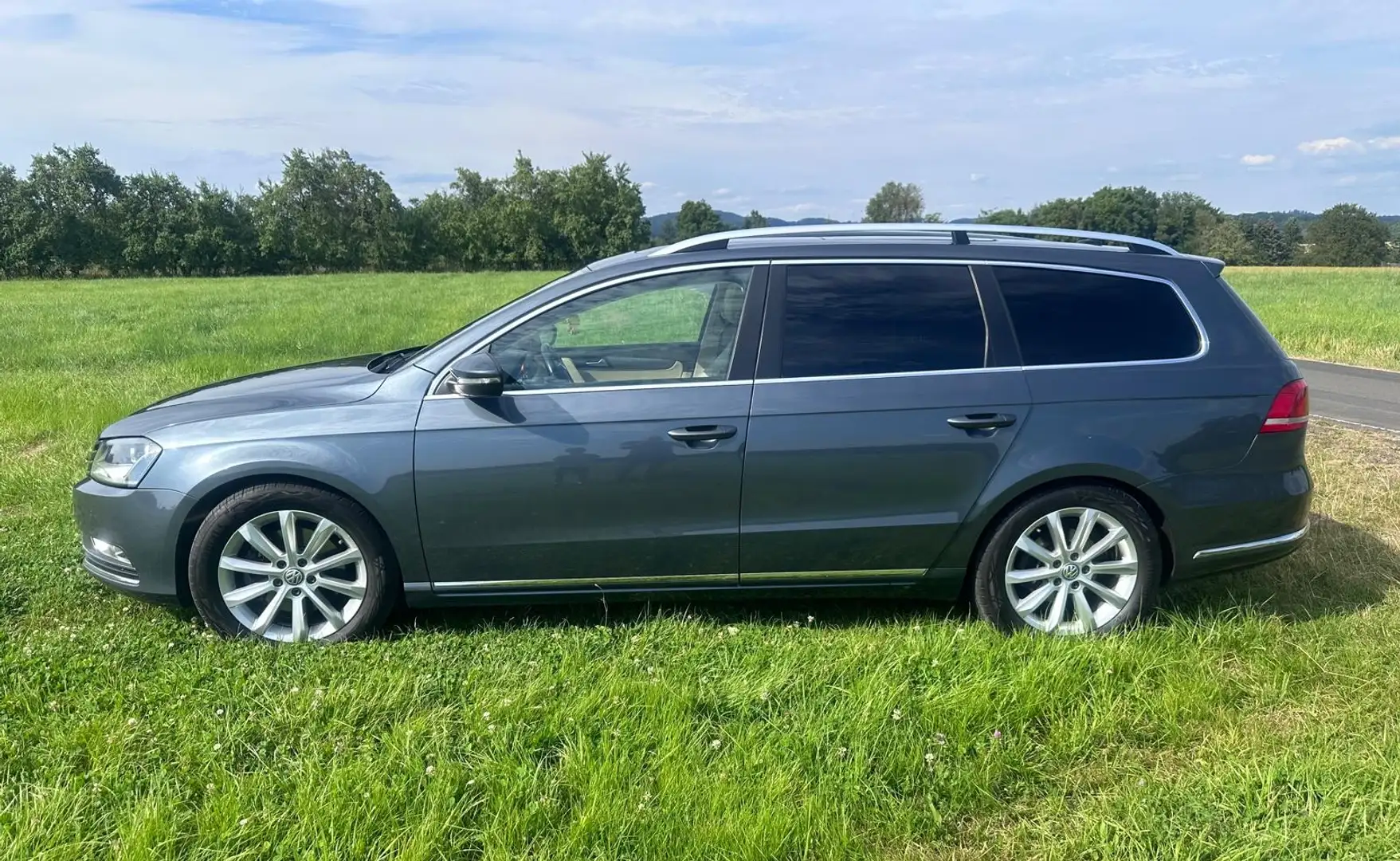 Volkswagen Passat Variant 2.0 TDI BlueMotion Technology Exclusive Szary - 2
